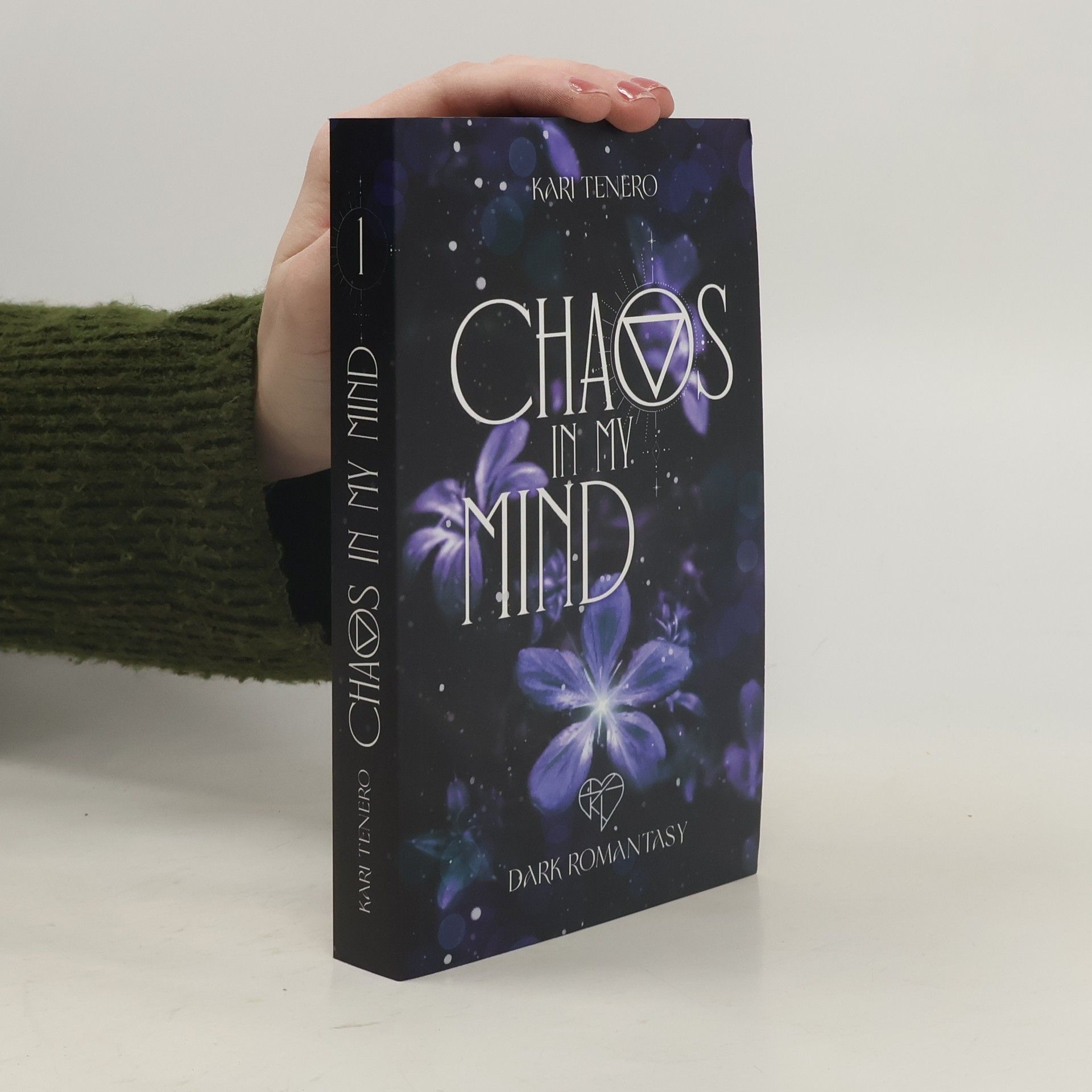 Kari Tenero Chaos in my Mind 1