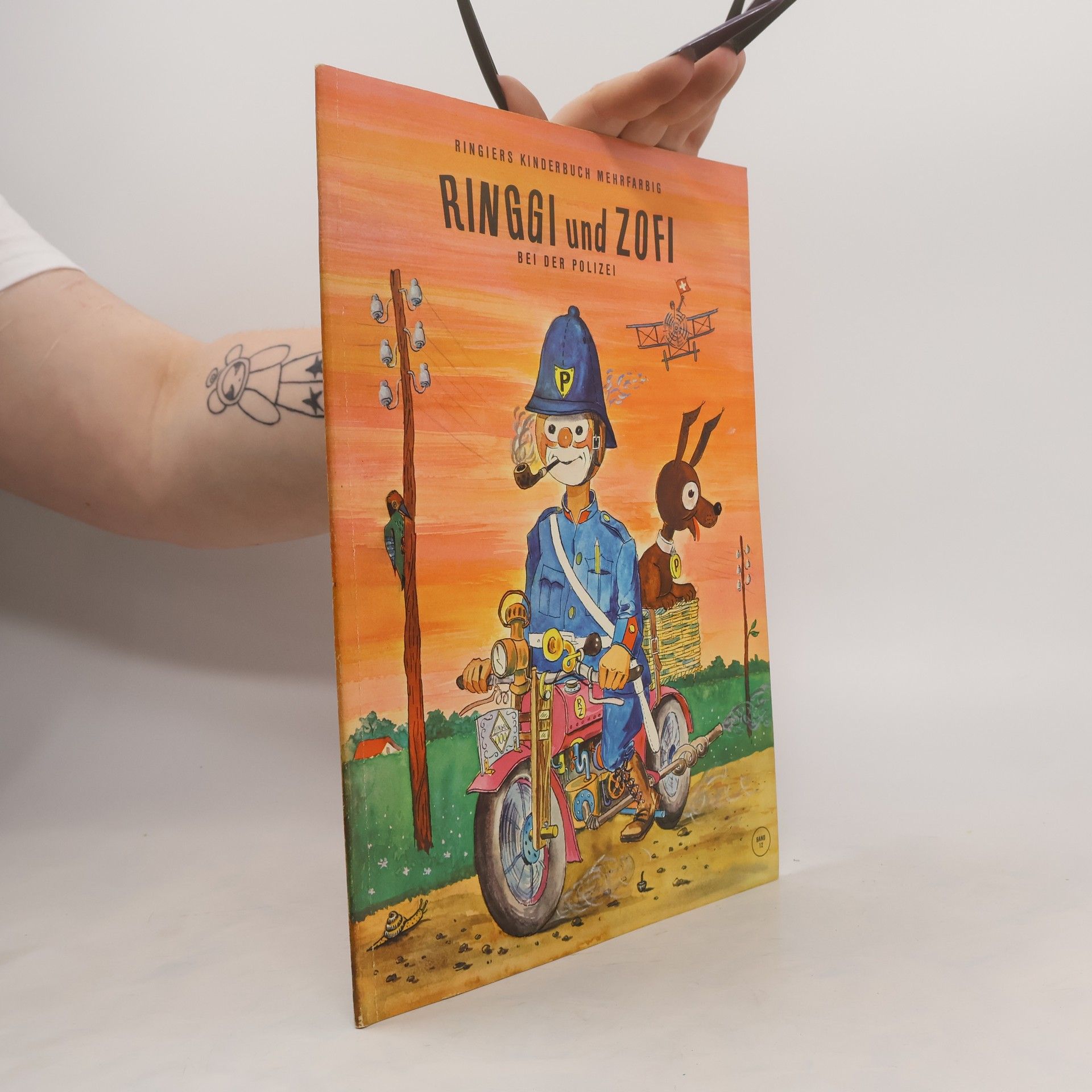 Autorenkollektiv Ringiers Kinderbuch Mehrfarbig. Ringgi und Zofi. Bei der Polizei