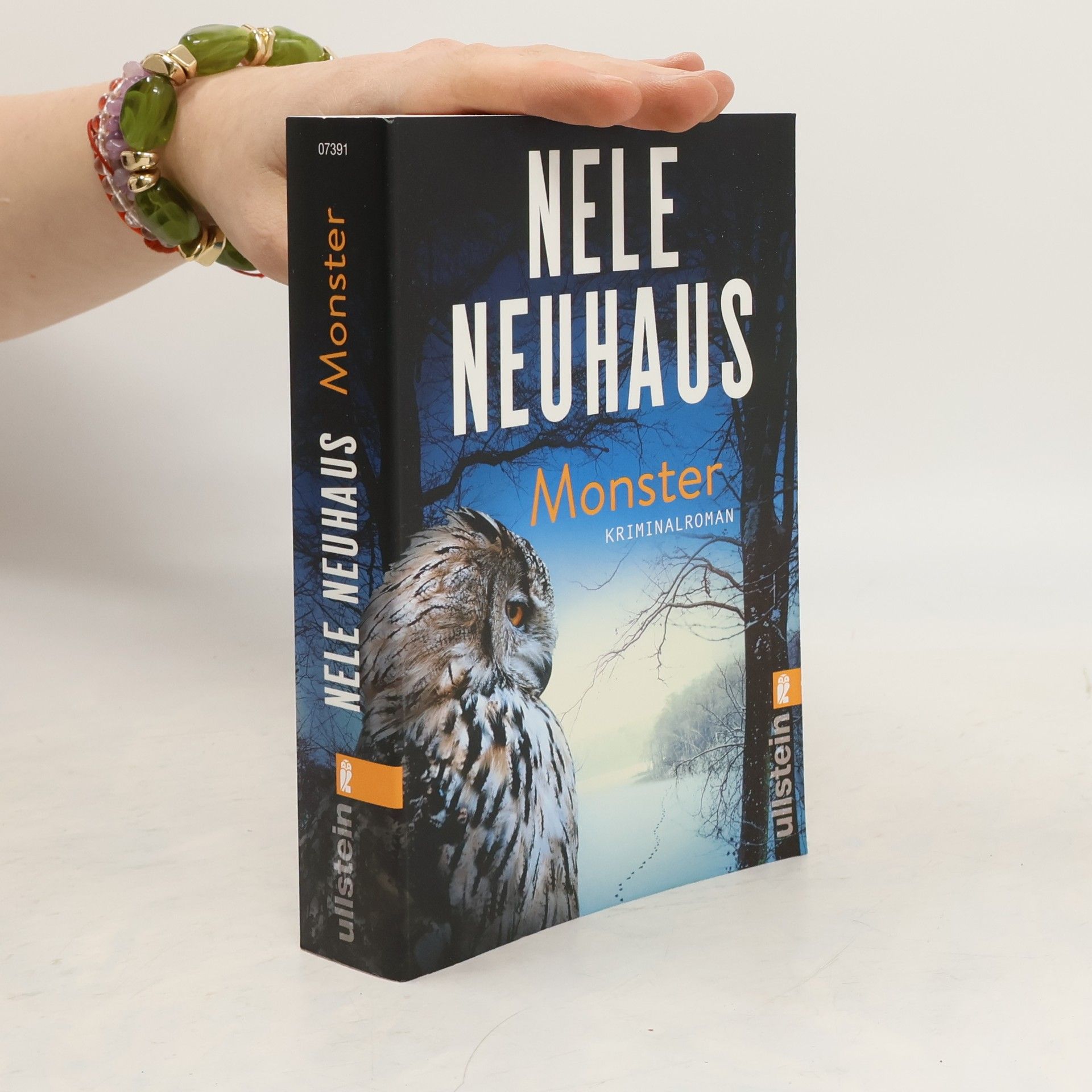 Nele Neuhaus Monster