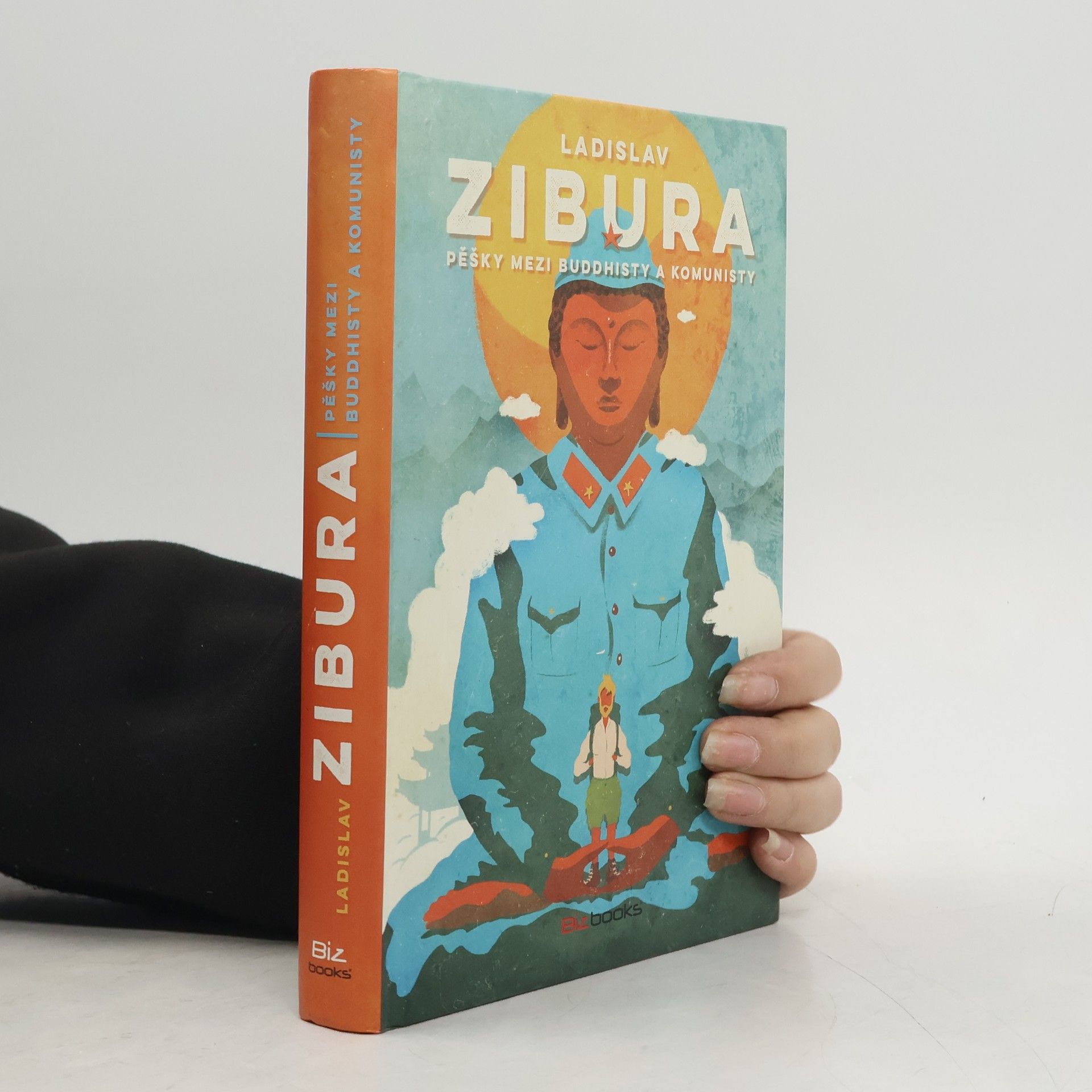 Pěšky mezi buddhisty a komunisty