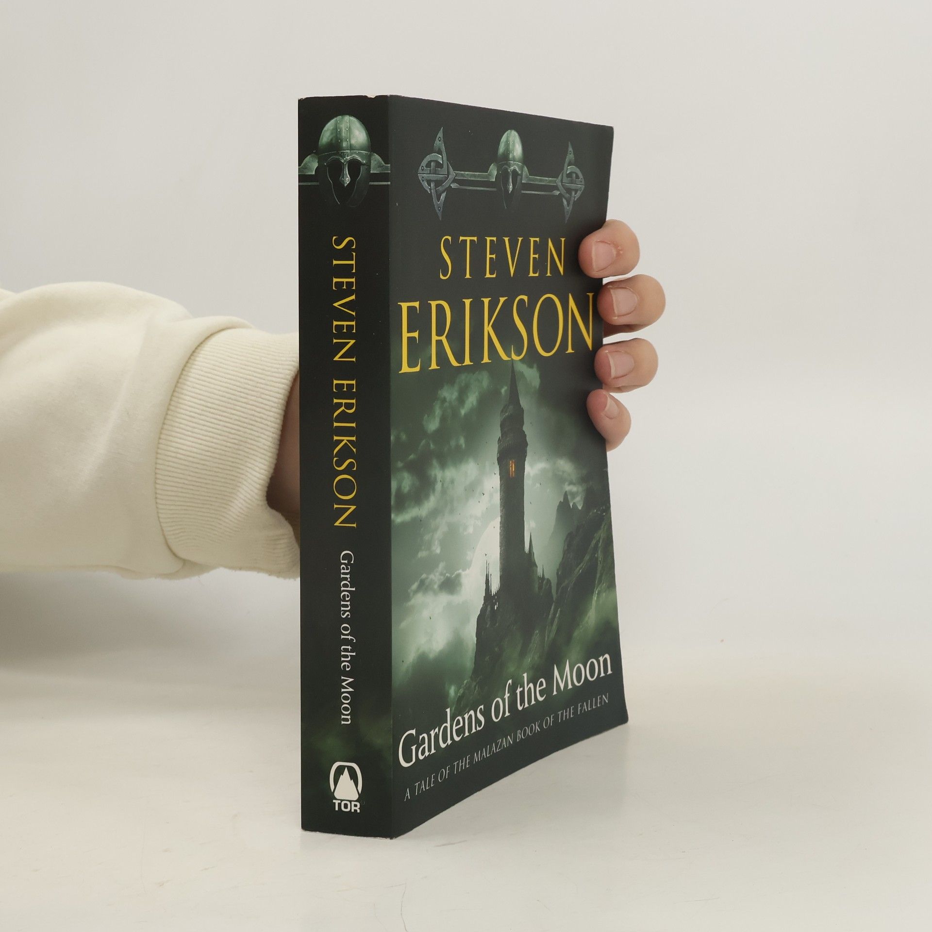 Steven Erikson Malazan Book of the Fallen - 1: Gardens of the Moon
