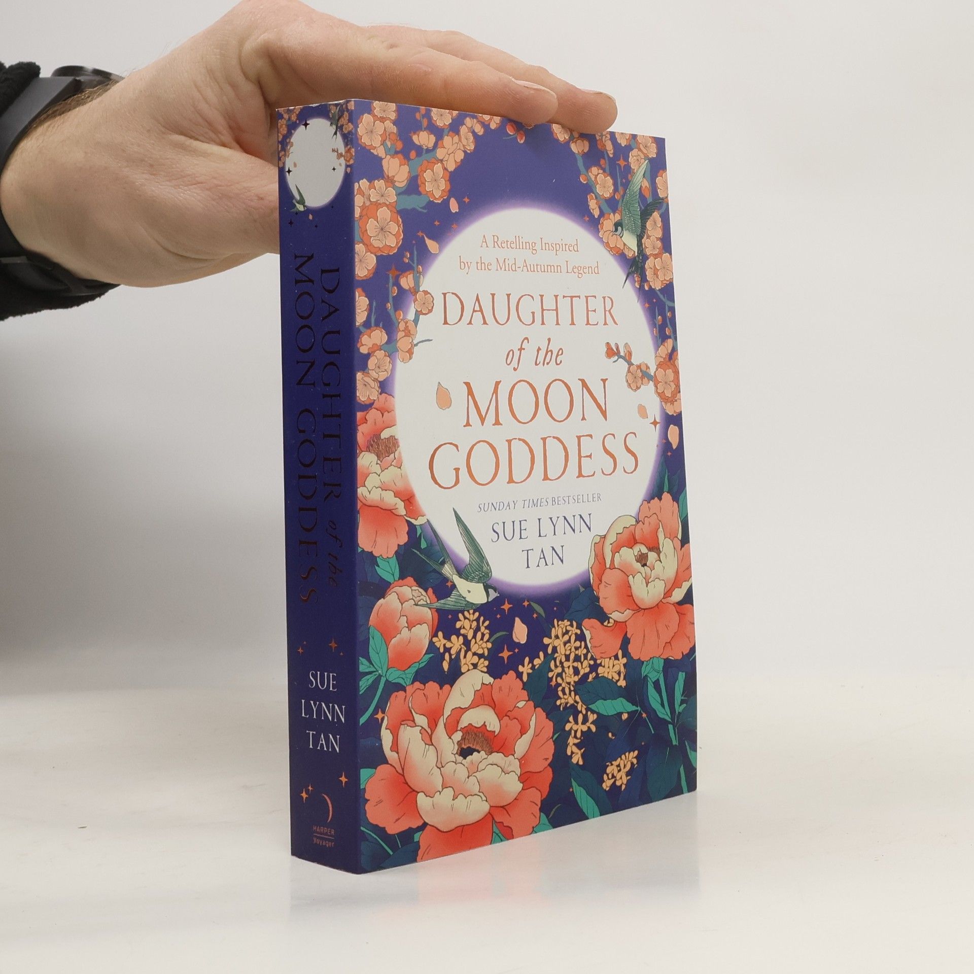 Sue Lynn Tan Daughter of the Moon goddess