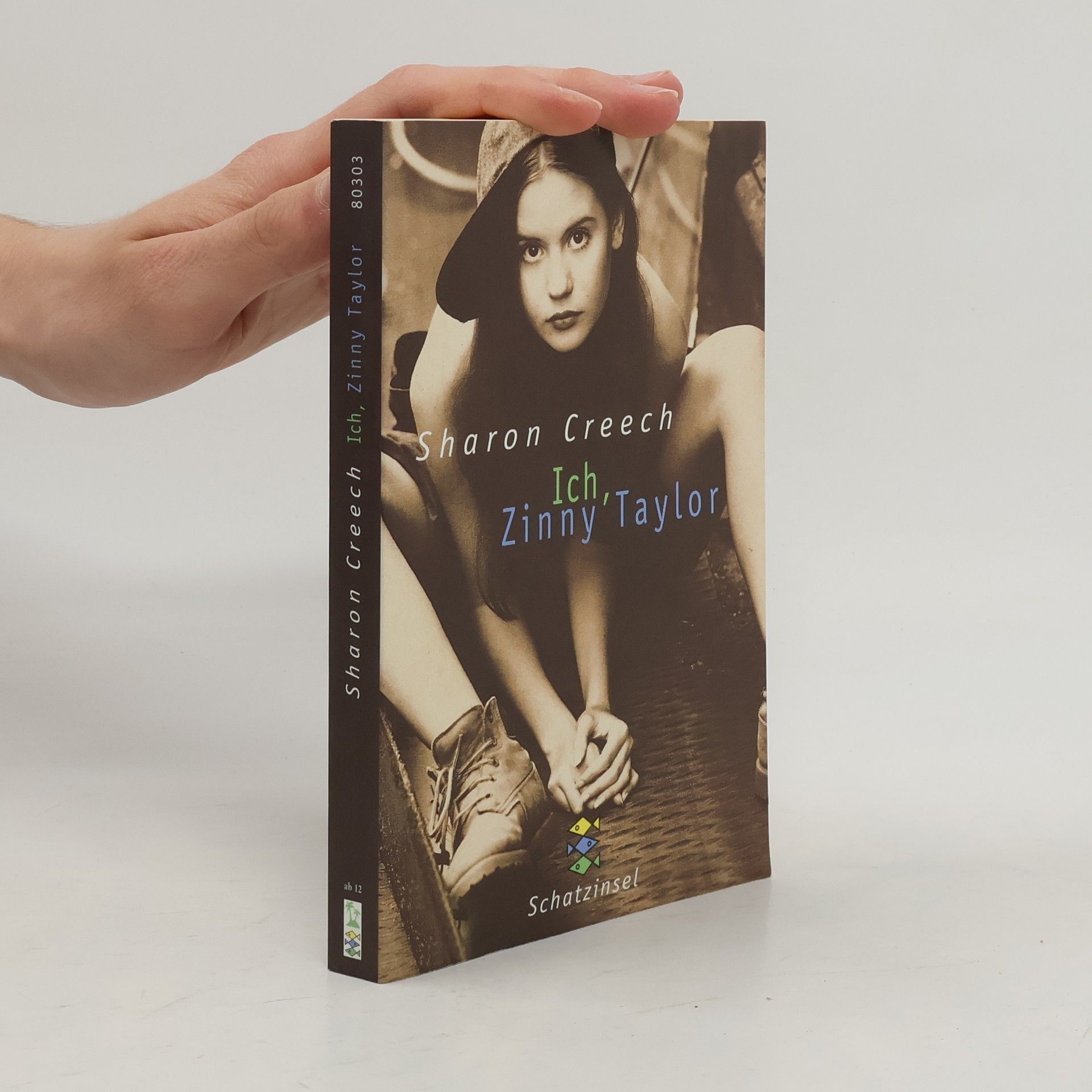 Ich, Zinny Taylor