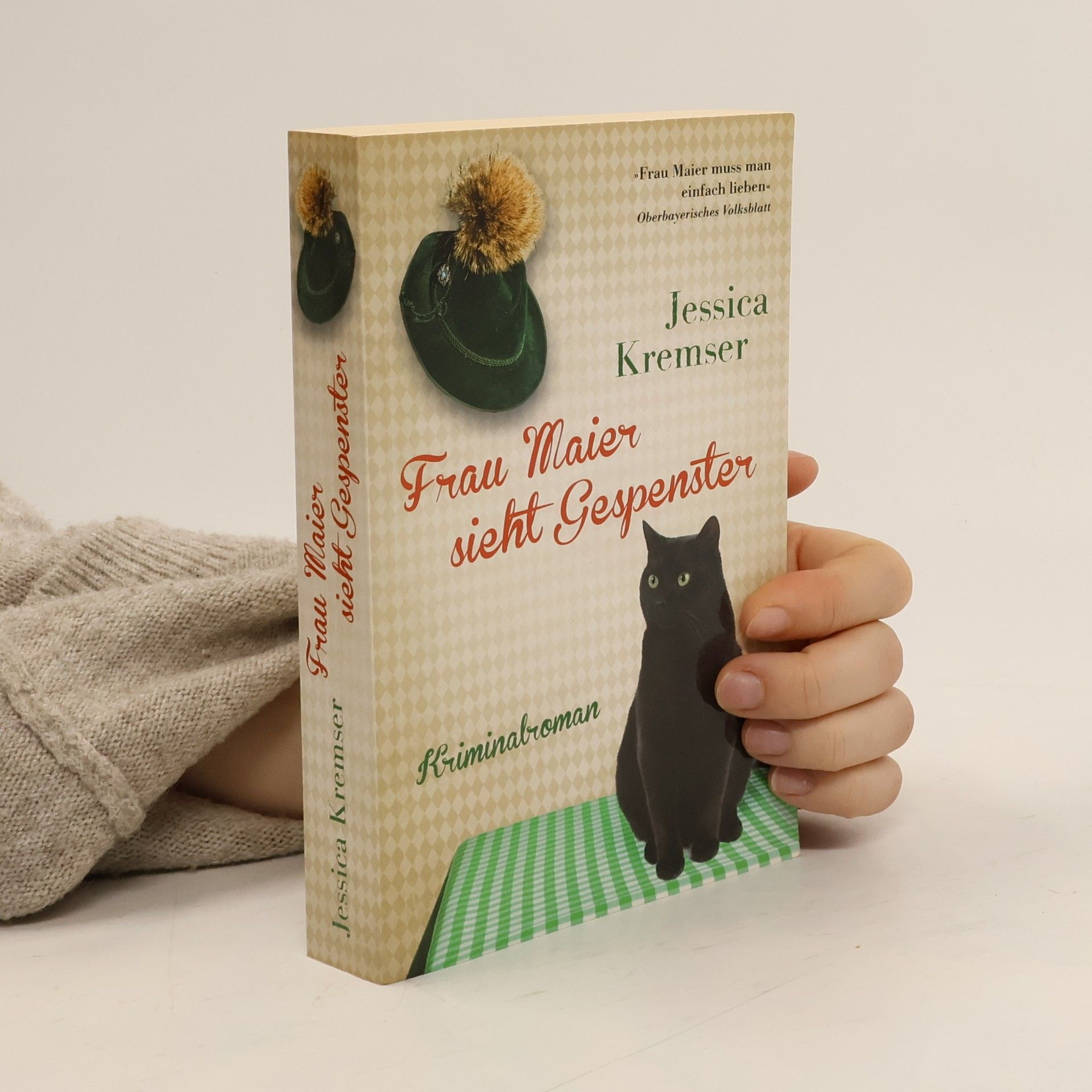 Frau Maier sieht Gaspenster