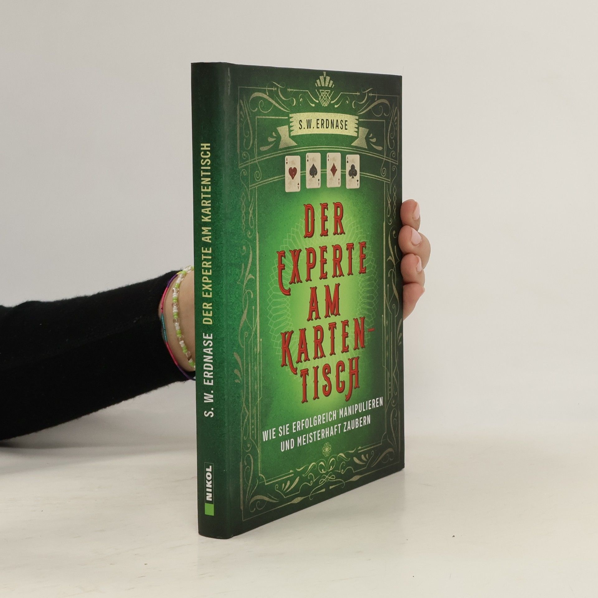 Der Experte am Kartentisch