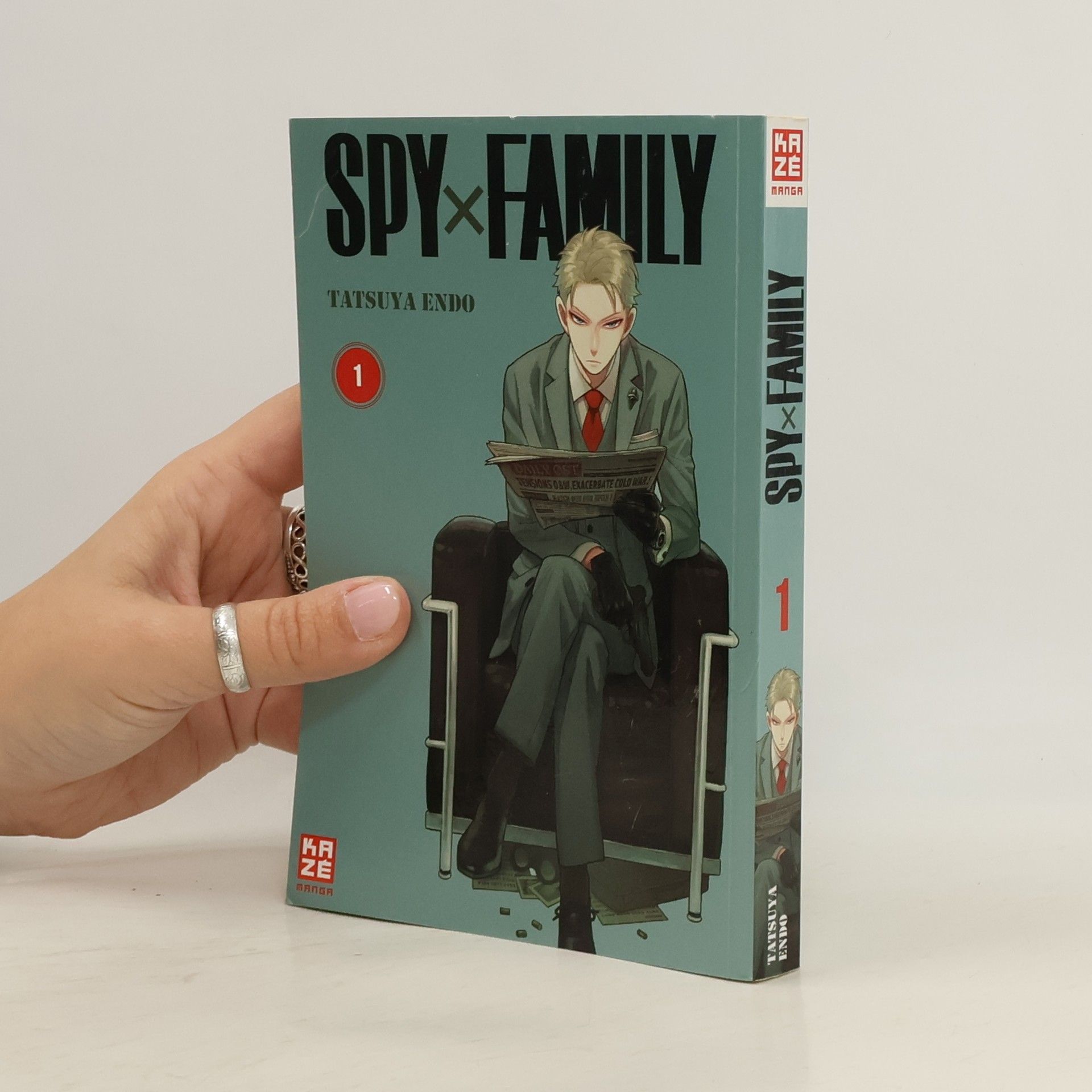 Tacuja Endó Spy x Family 1