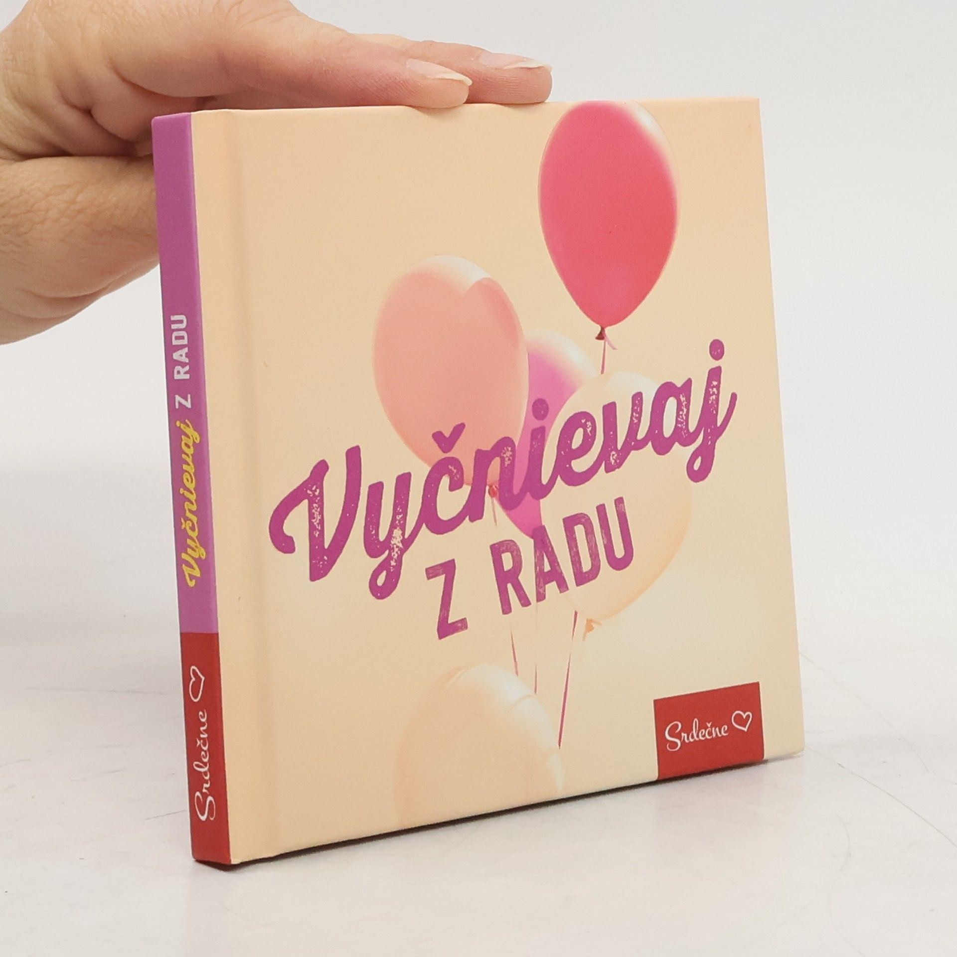 Autorenkollektiv Vyčnievaj z radu