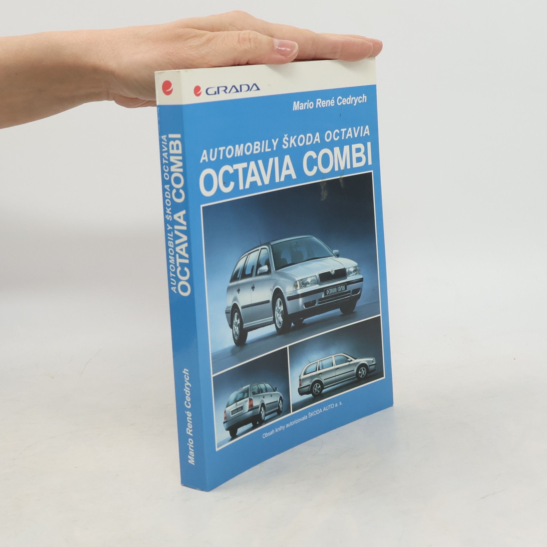 Automobily Škoda Octavia a Octavia Combi