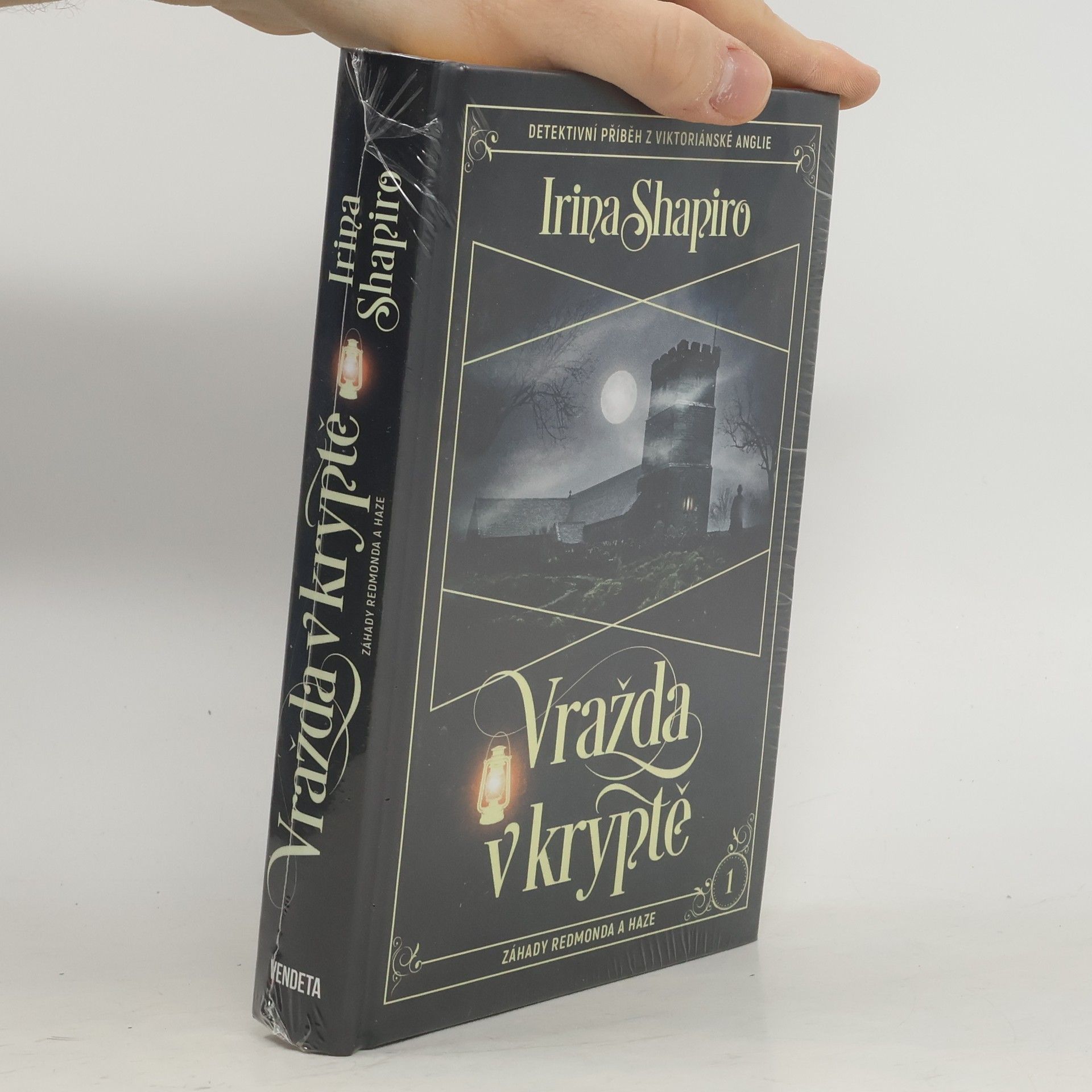 Irina Shapiro Vražda v kryptě : záhady Redmonda a Haze