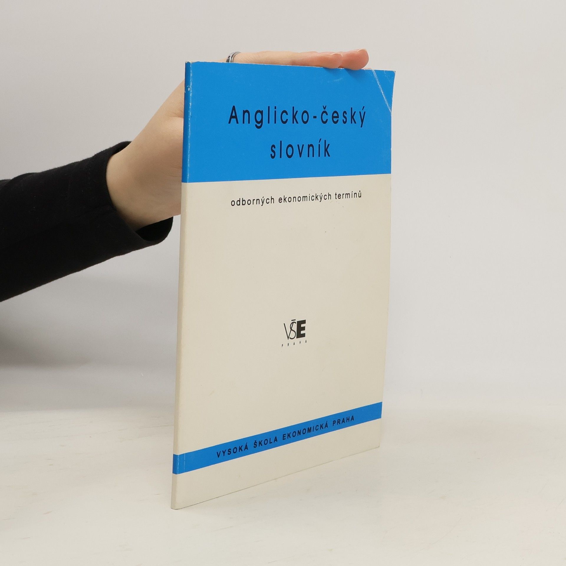 Anglicko-český slovník odborných ekonomických termínů