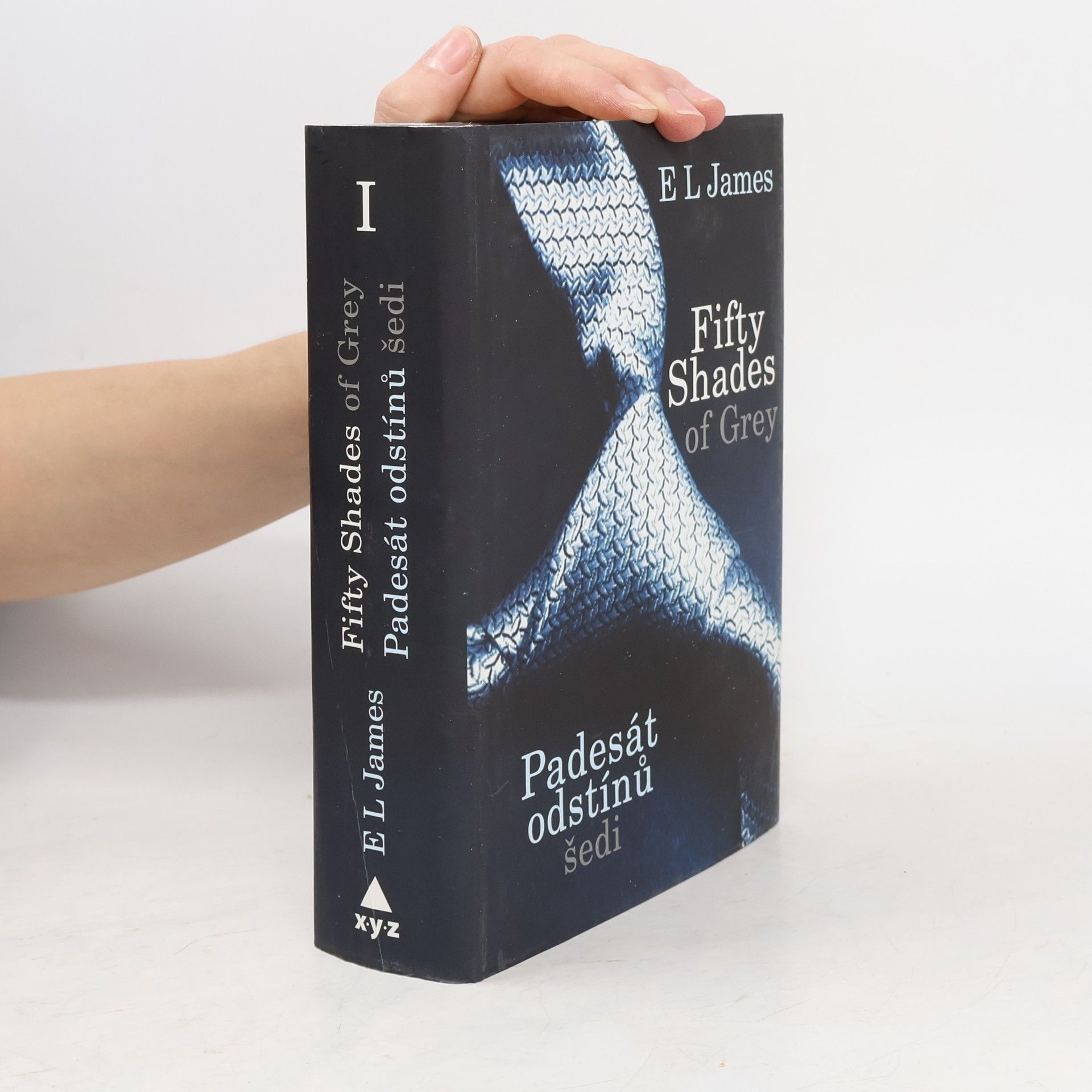 E L James Padesát odstínů šedi