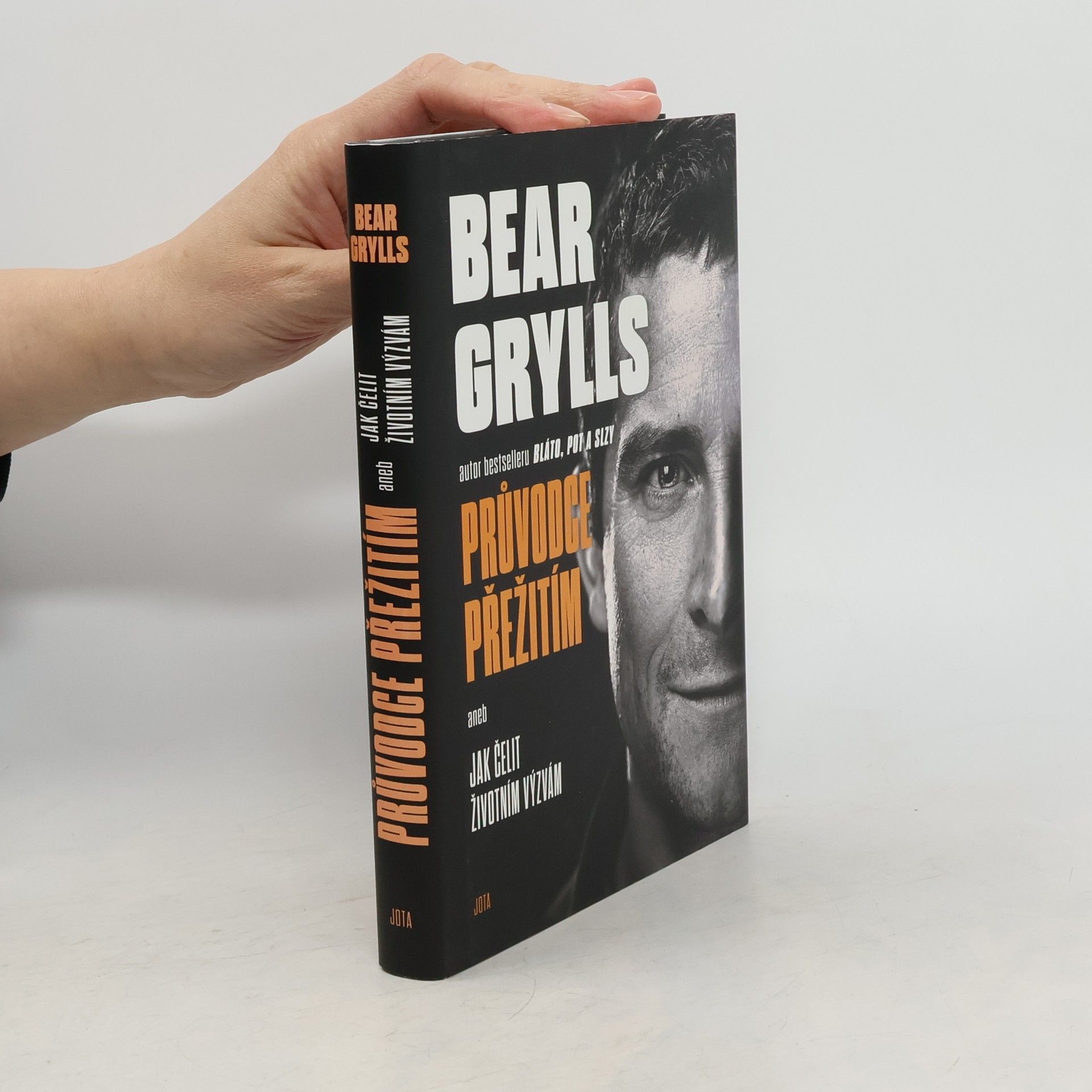 Bear Grylls Bear Grylls. Průvodce přežitím