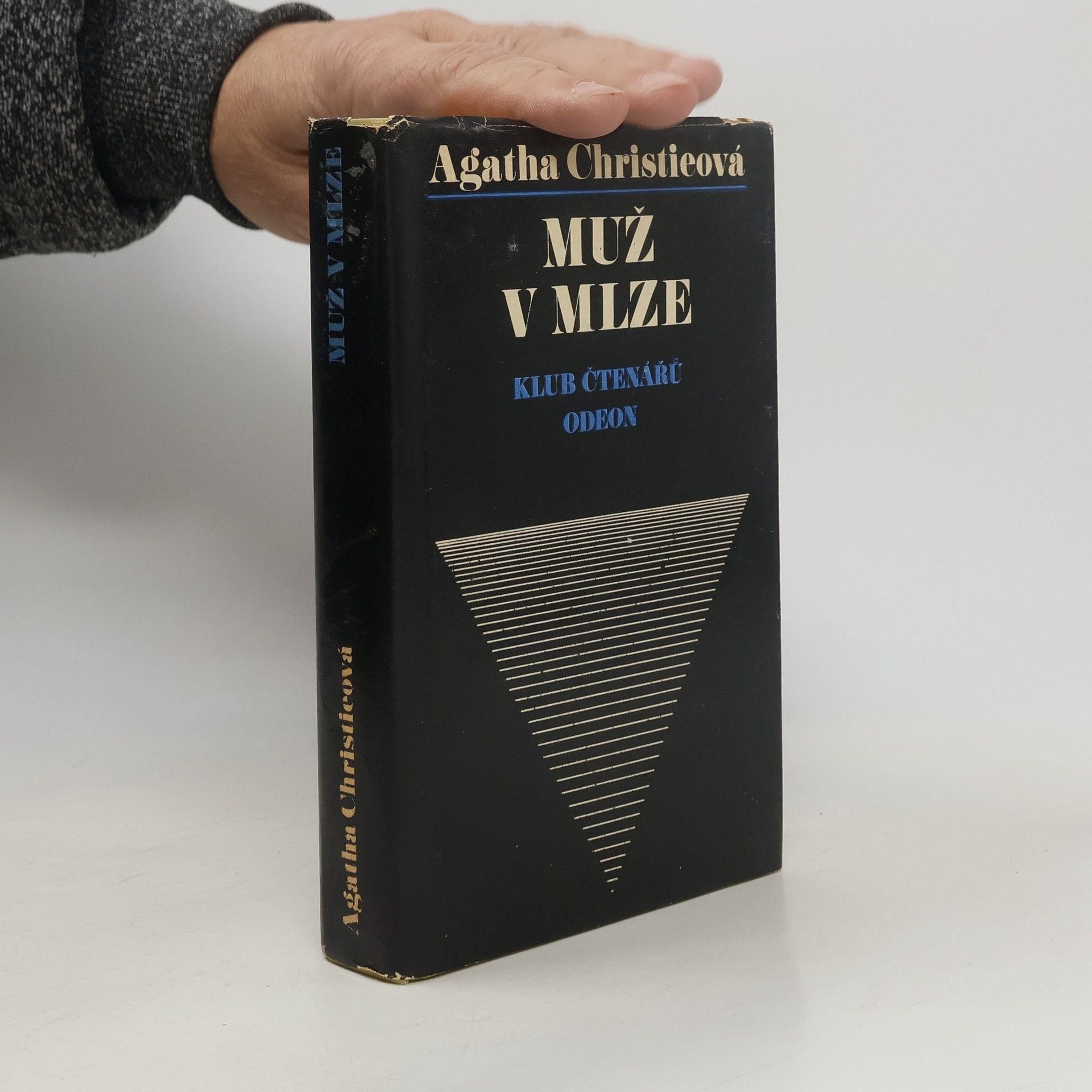 Agatha Christie Muž v mlze