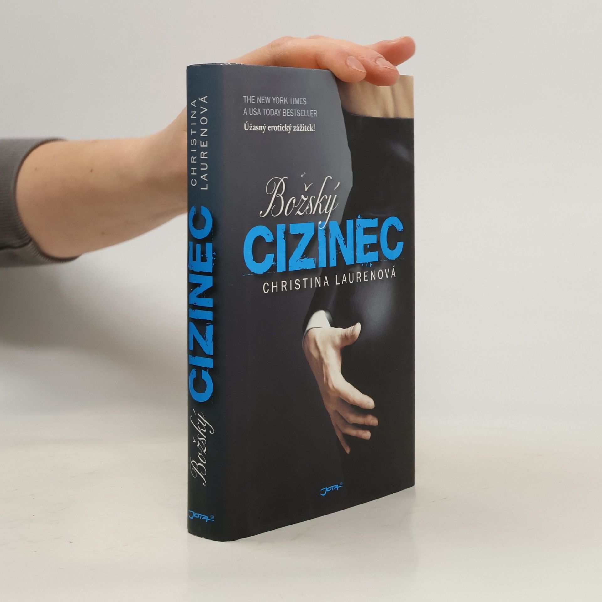 Christina Lauren Božský cizinec