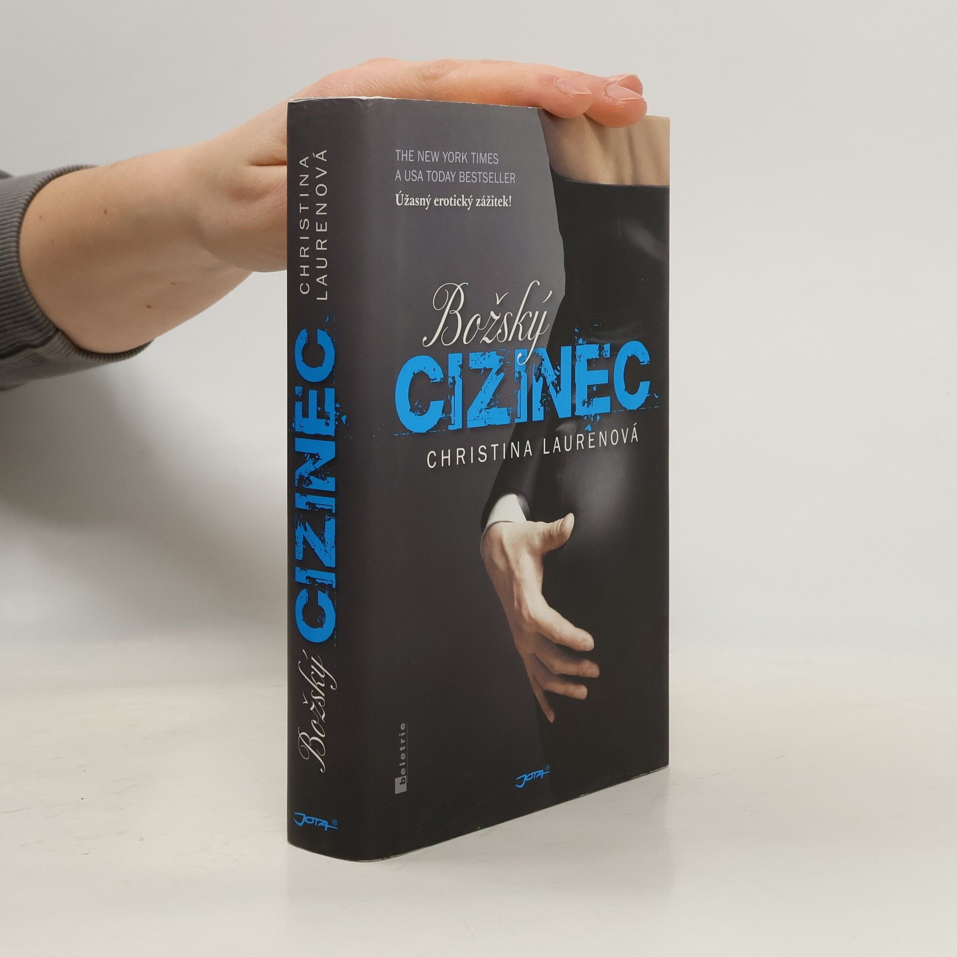 Christina Lauren Božský cizinec