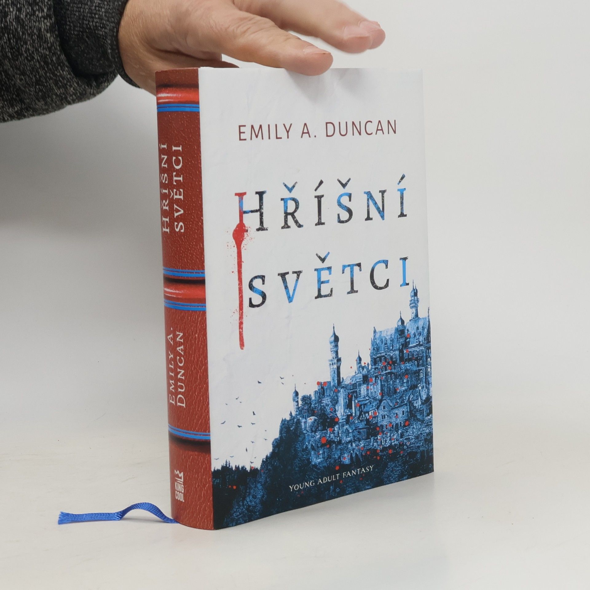 Emily A. Duncan Hříšní světci