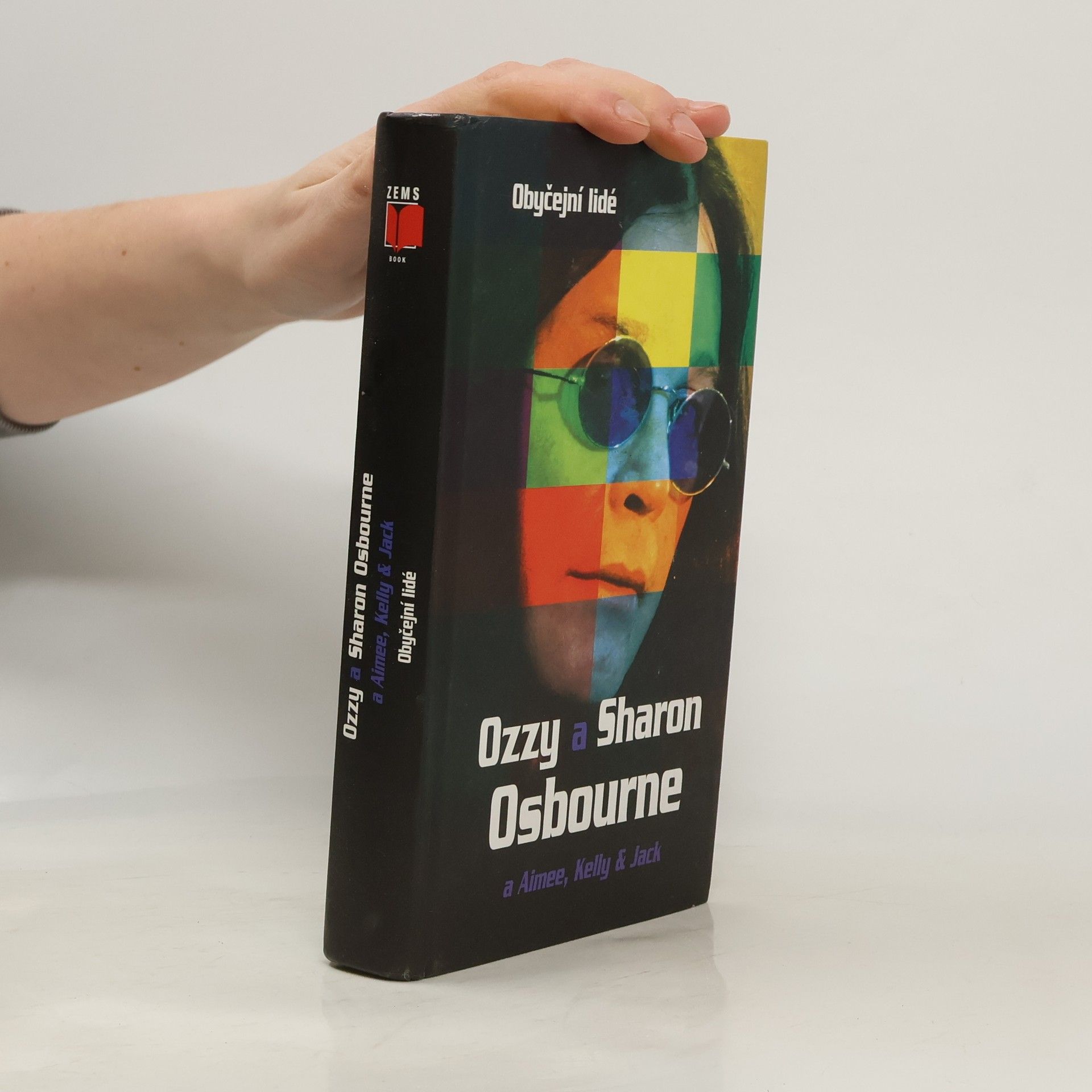 Ozzy Osbourne Ozzy a Sharon Osbourne. Obyčejní lidé