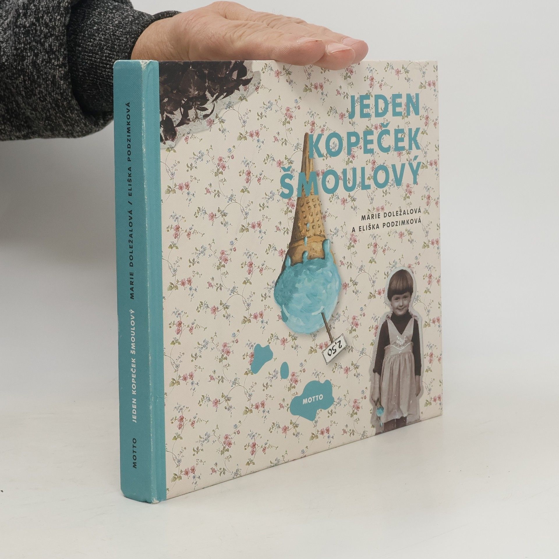 Marie Doležalová Jeden kopeček šmoulový