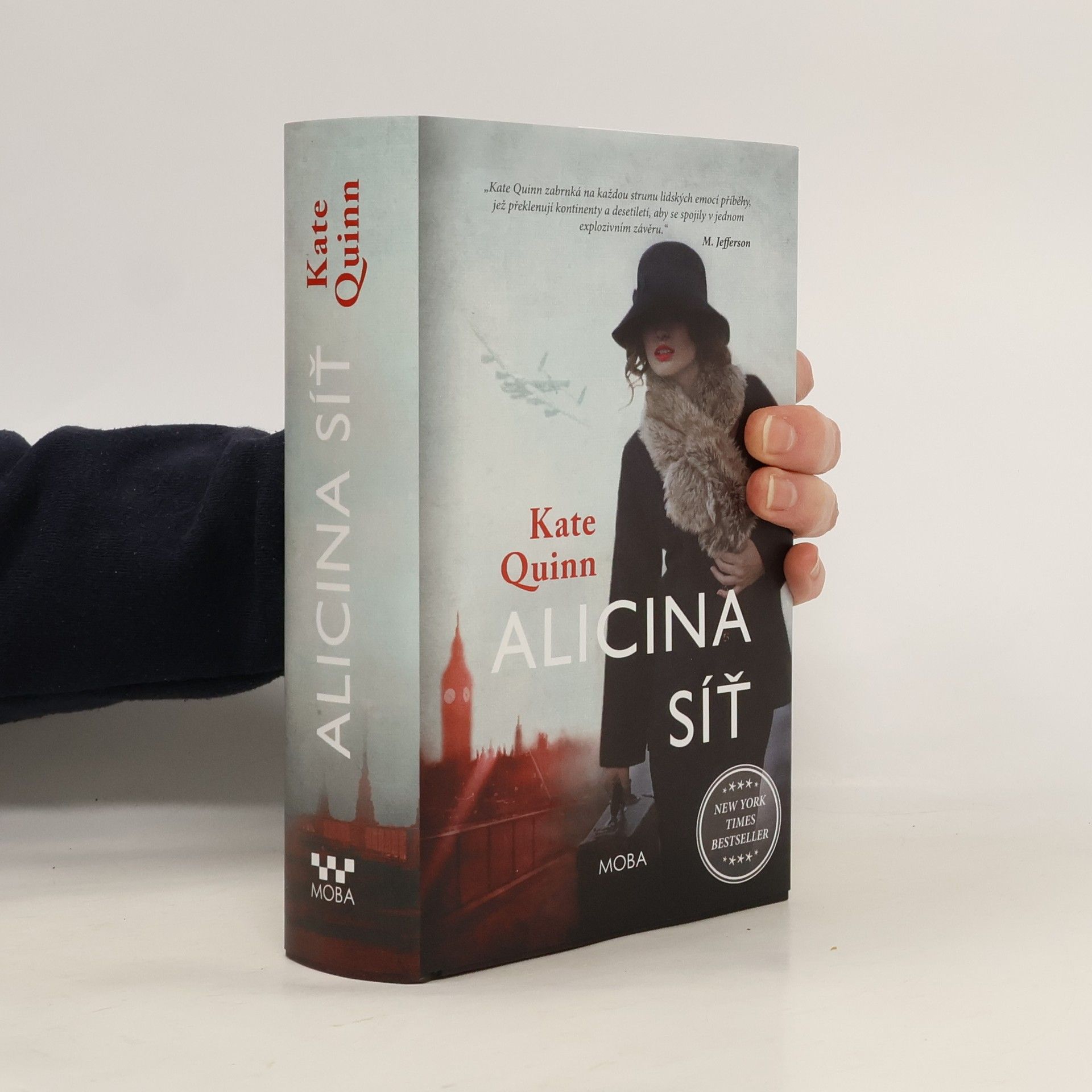 Kate Quinn Alicina síť