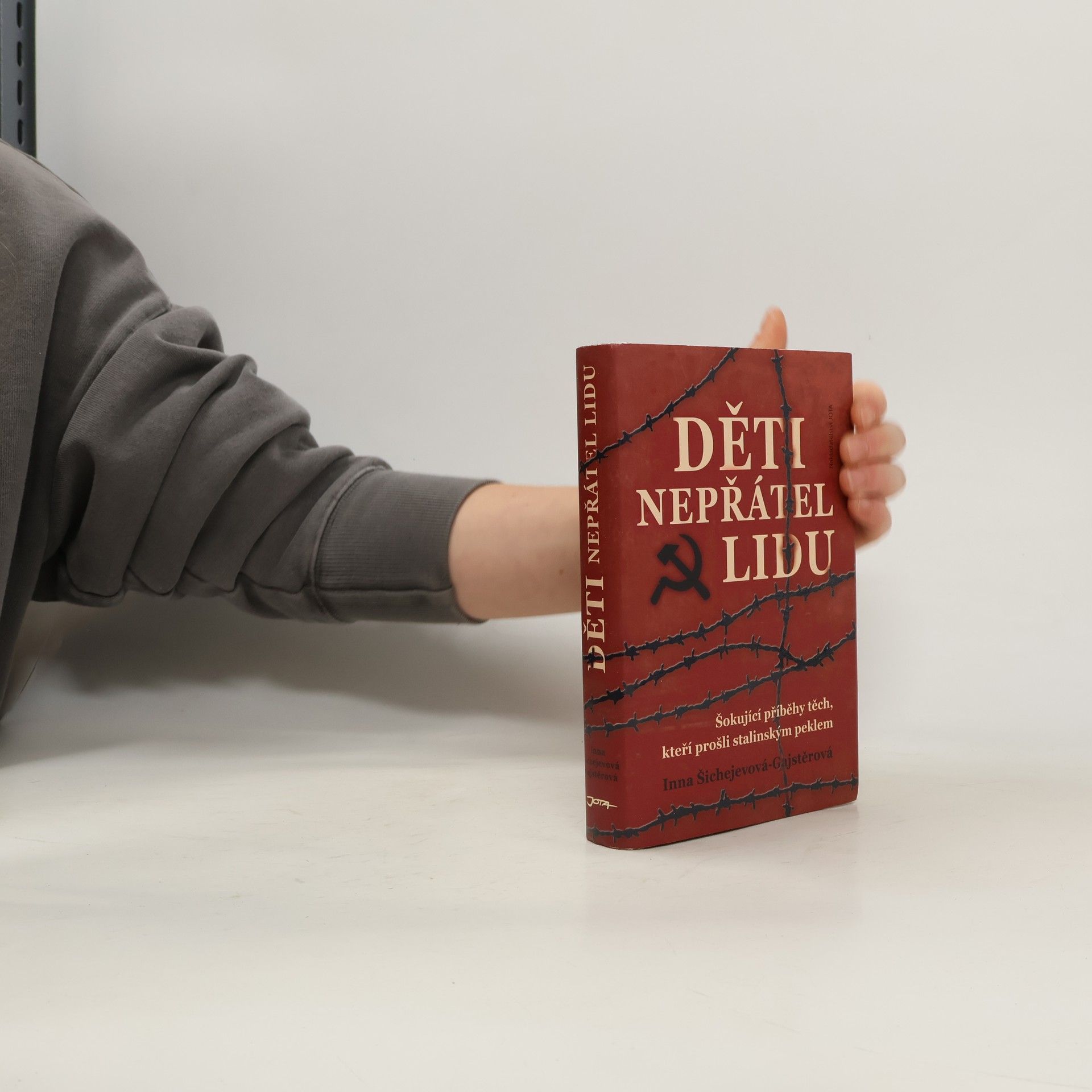 Inna Aronovna Šiheeva-Gajster Děti nepřátel lidu : šokující příběhy těch, kteří prošli stalinským peklem