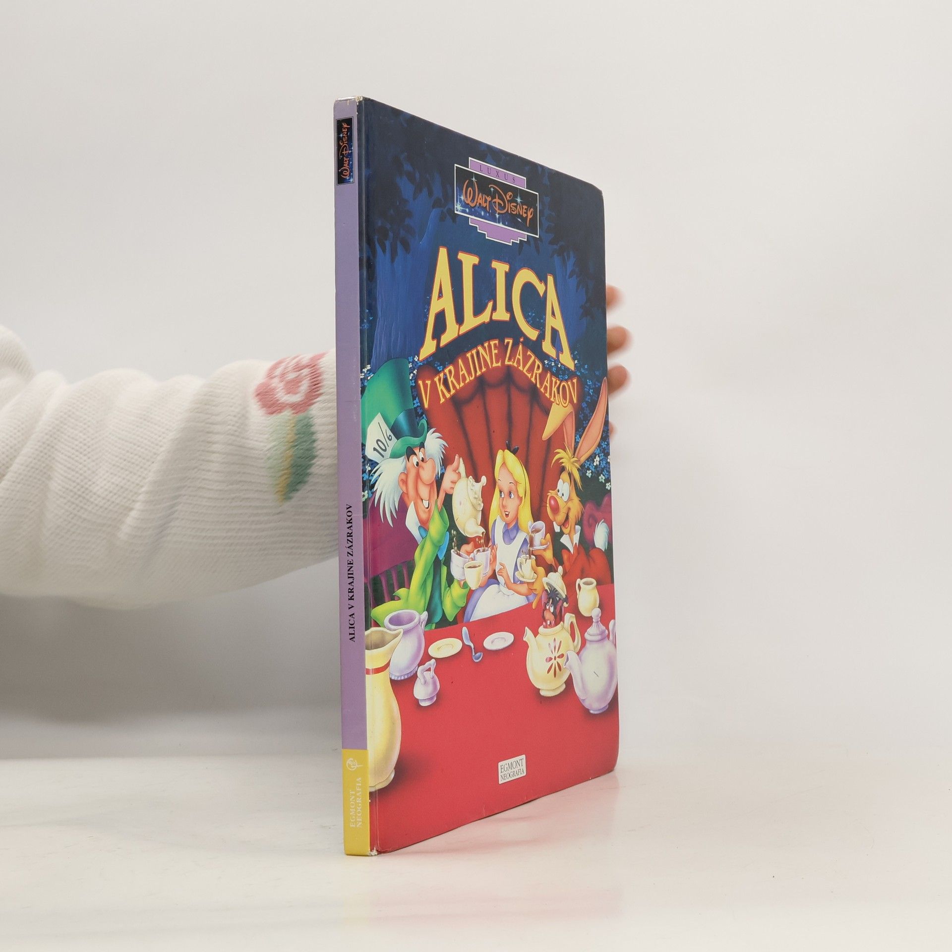 Autores varios Alica v krajine zázrakov