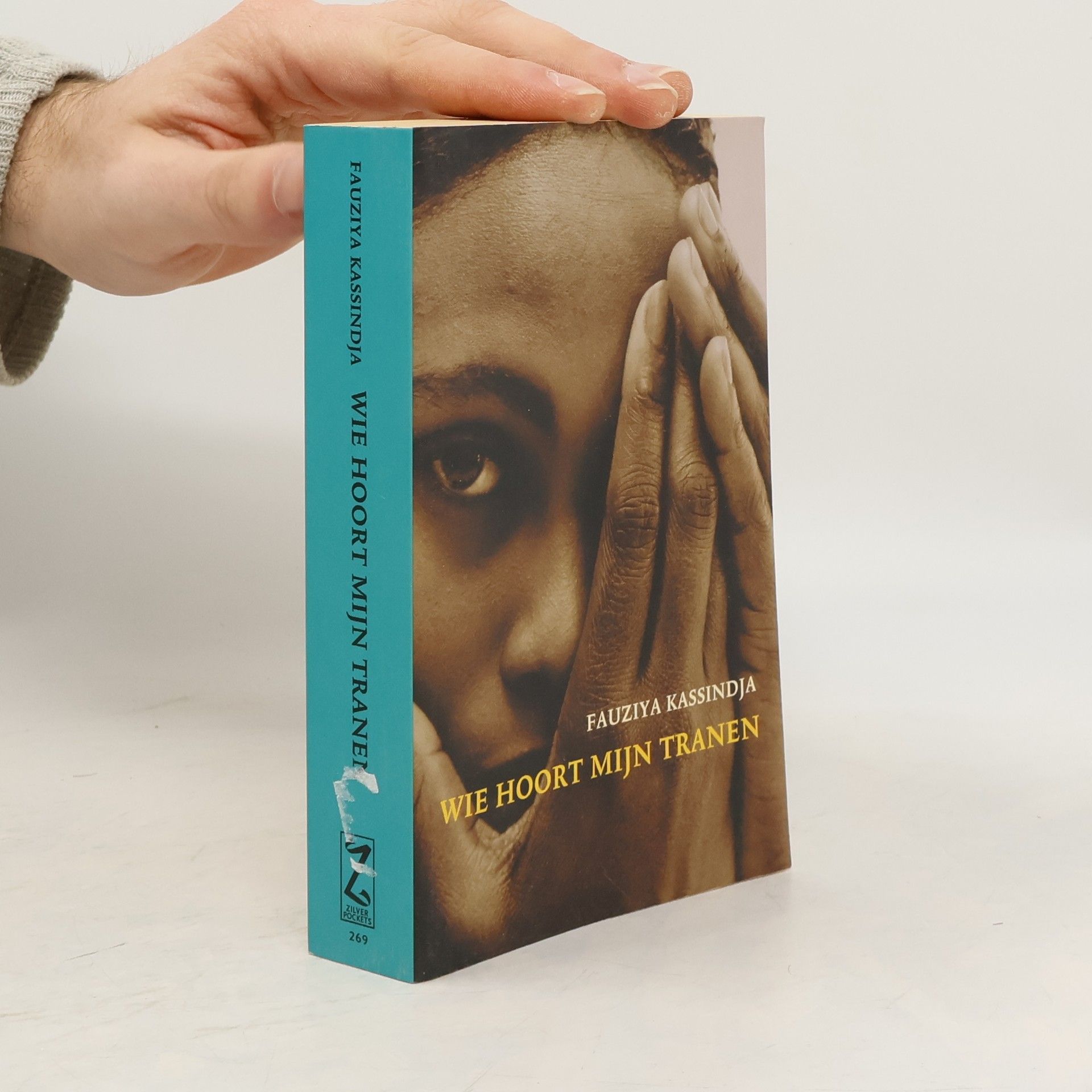 Fauziya Kassindja Wie hoort mijn tranen