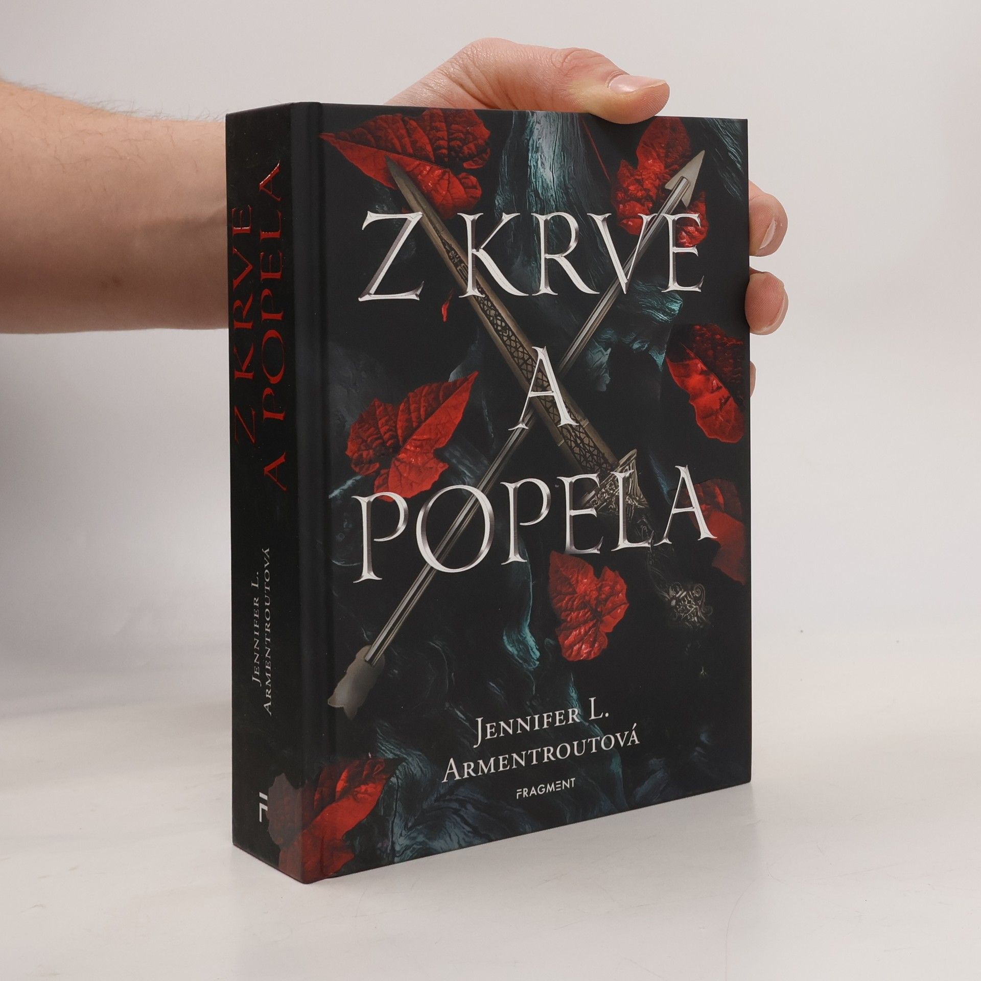 Jennifer L. Armentrout Z krve a popela