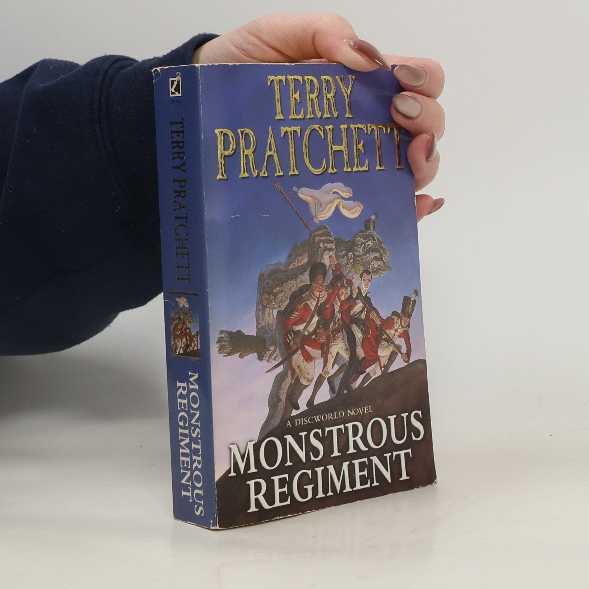 Terry Pratchett Monstrous Regiment