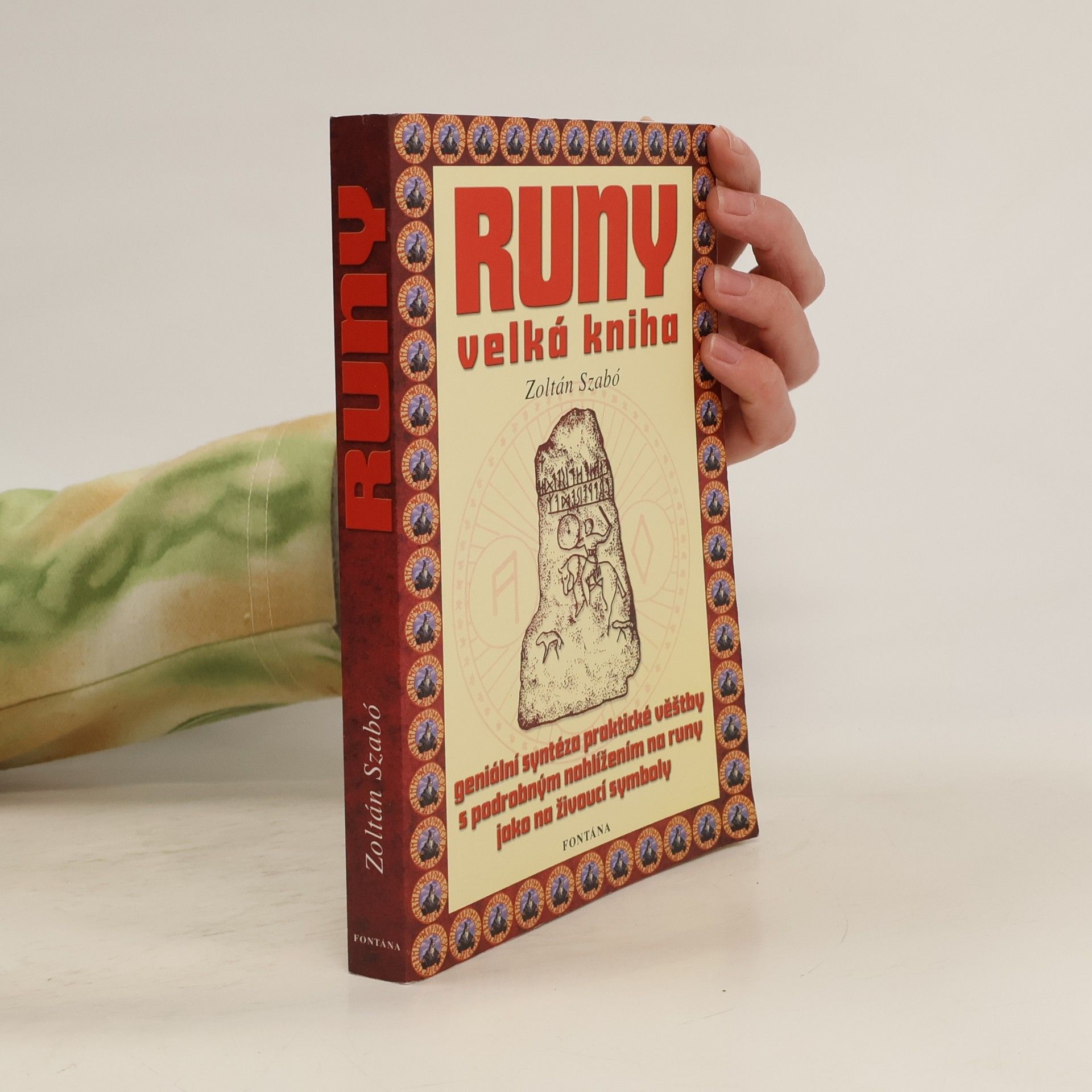Zoltán Szabó Velká kniha run: Bohové, strom života a kosmos run