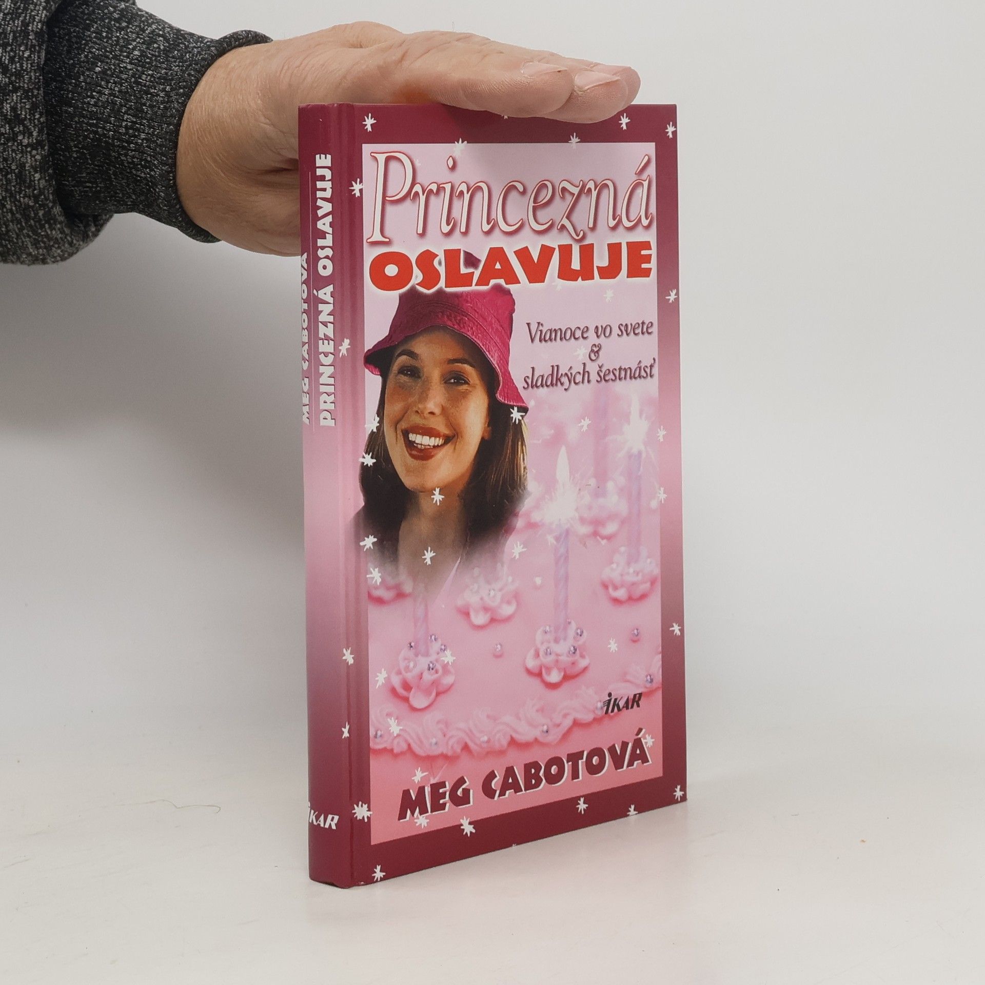 Princezná oslavuje Vianoce vo svete a sladkých šestnásť