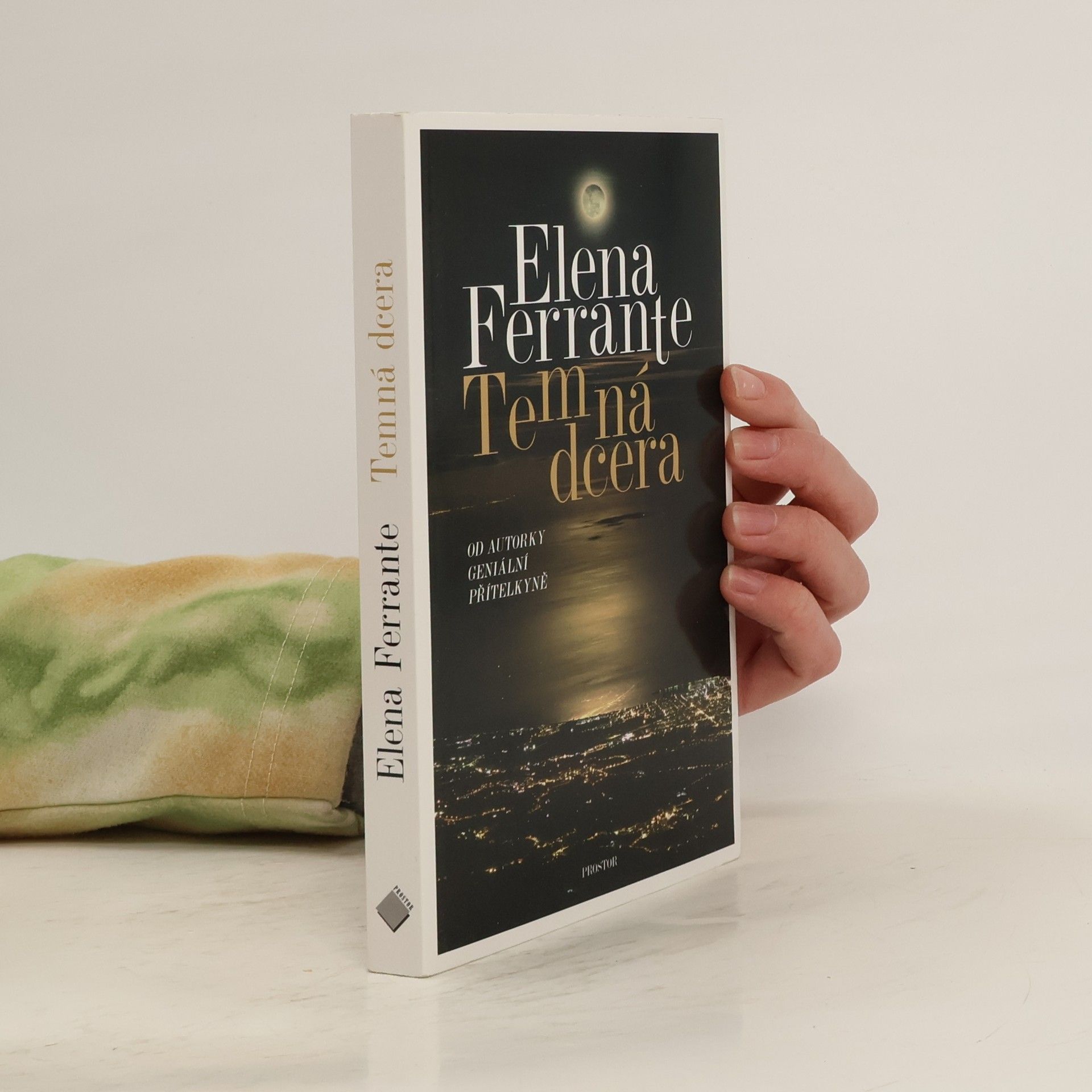 Elena Ferrante Temná dcera