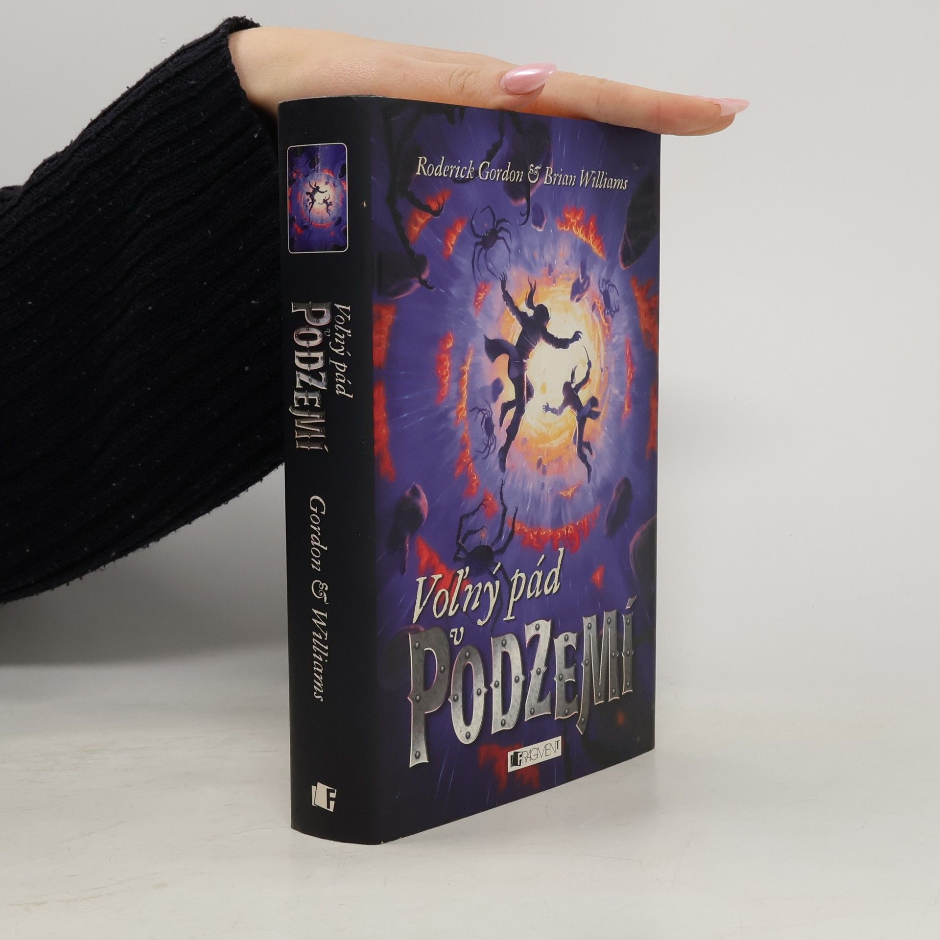 Roderick Gordon Voľný pád v Podzemí