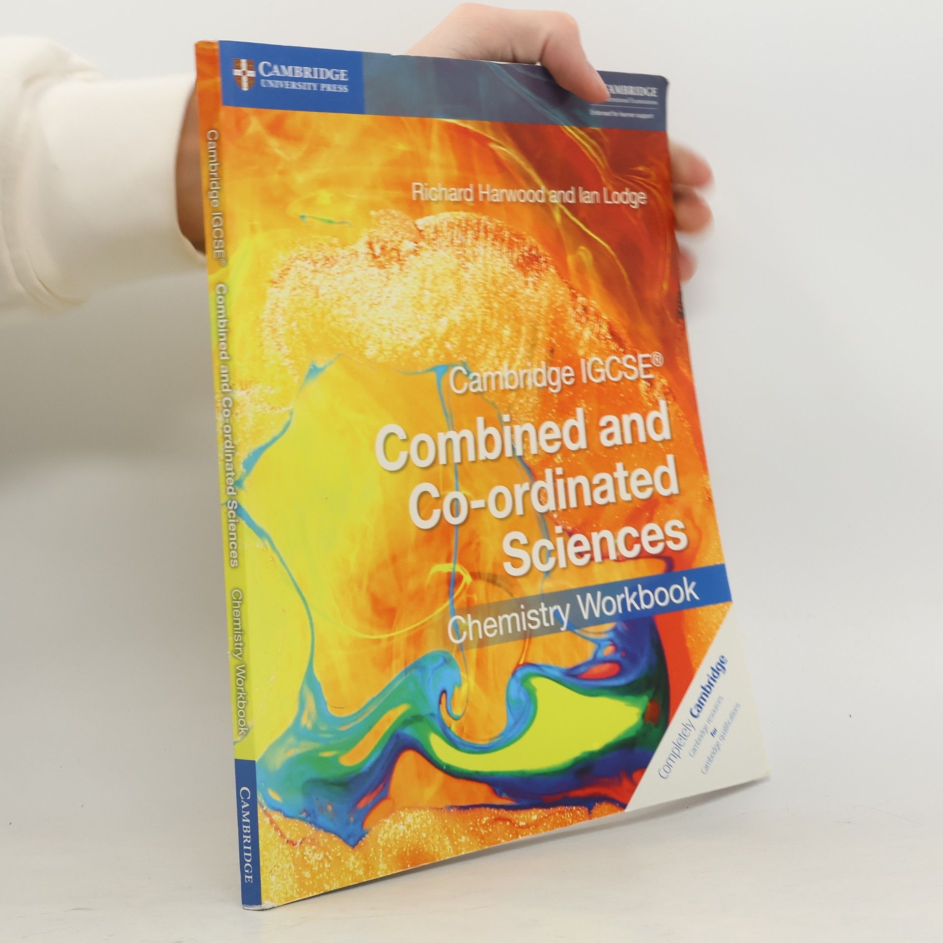 Cambridge IGCSE® Combined and Co-ordinated Sciences Chemistry Workbook