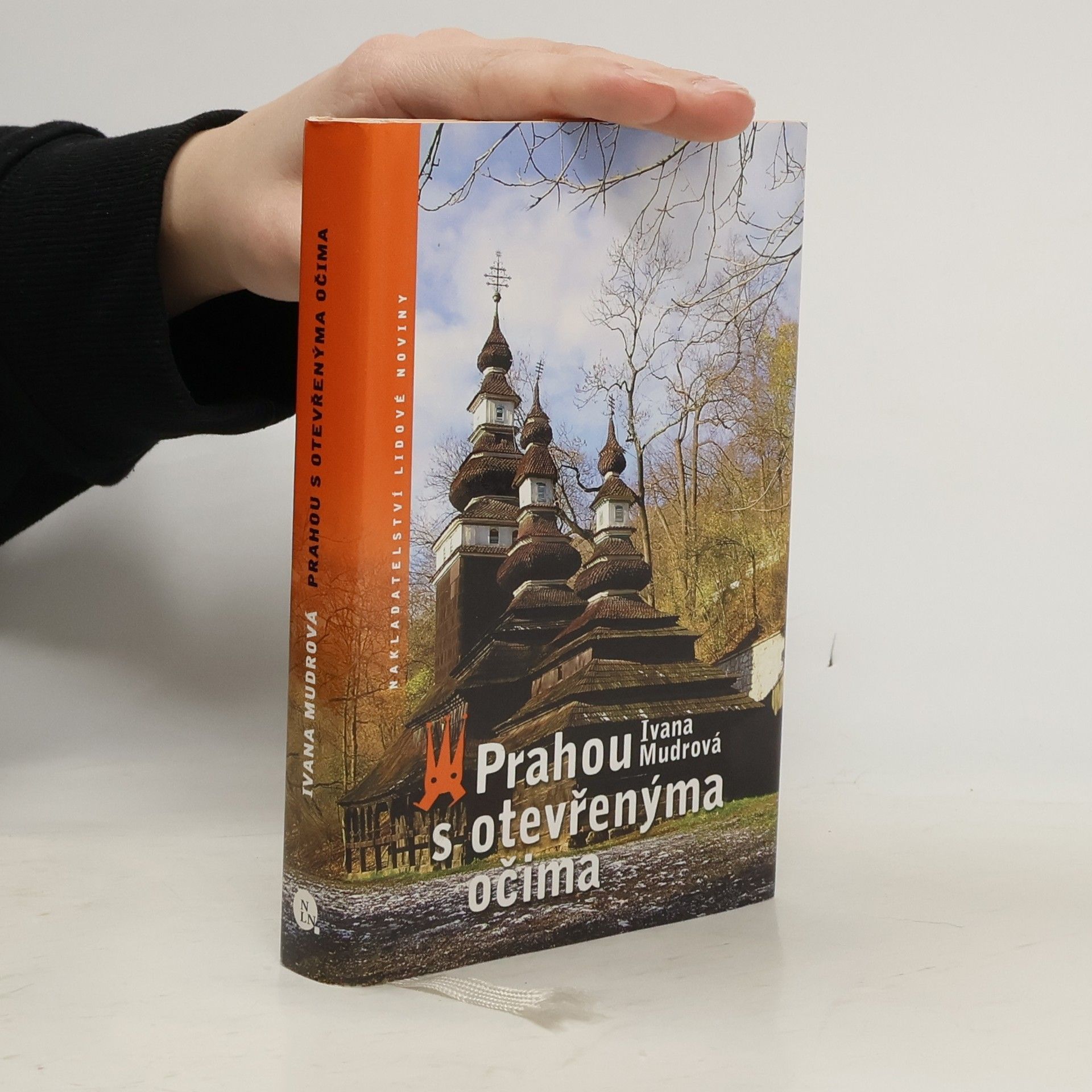 Ivana Mudrová Prahou s otevřenýma očima