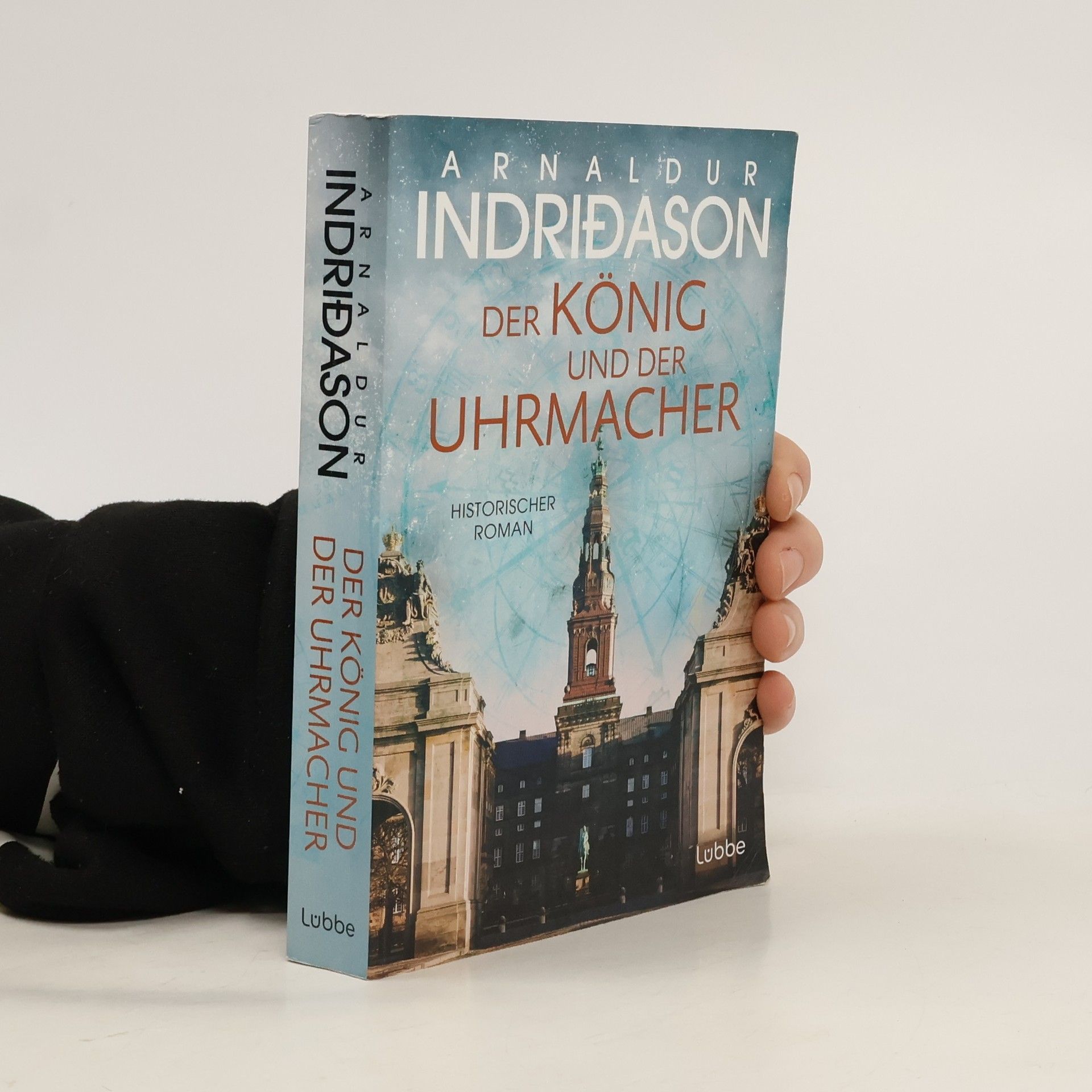 Arnaldur Indridason Der König und der Uhrmacher