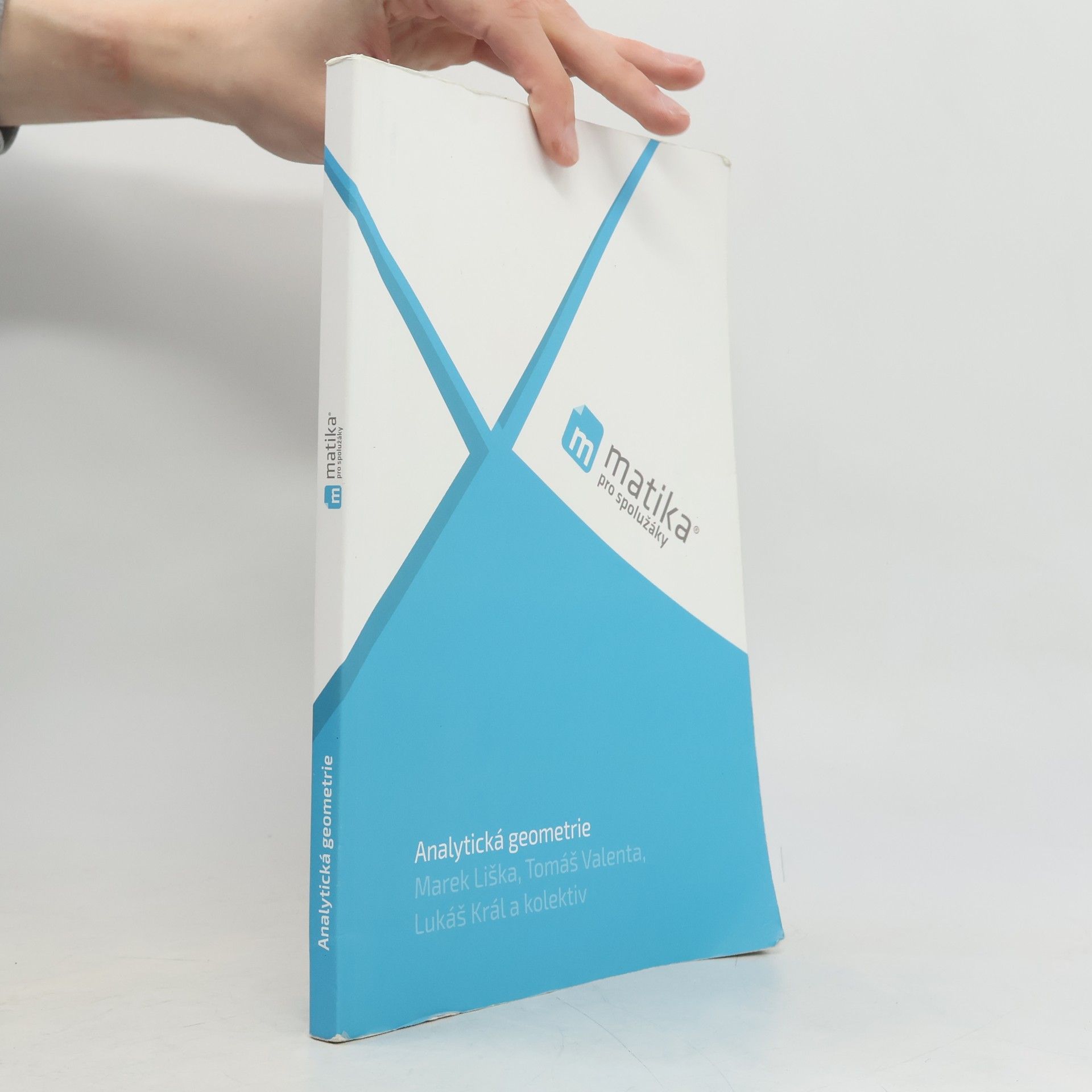 Matika pro spolužáky. Analytická geometrie. Učebnice