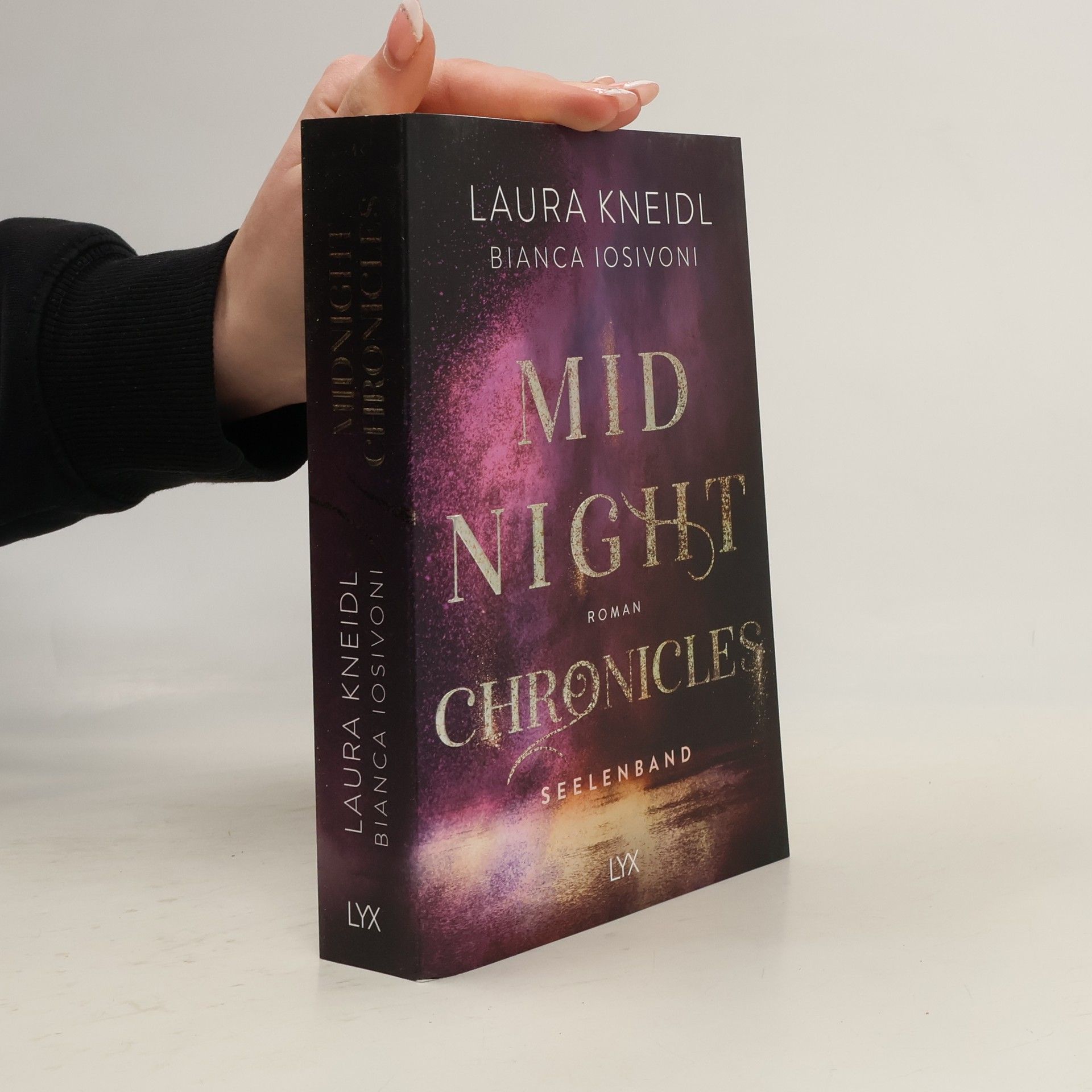 Laura Kneidl Midnight Chronicles - Seelenband