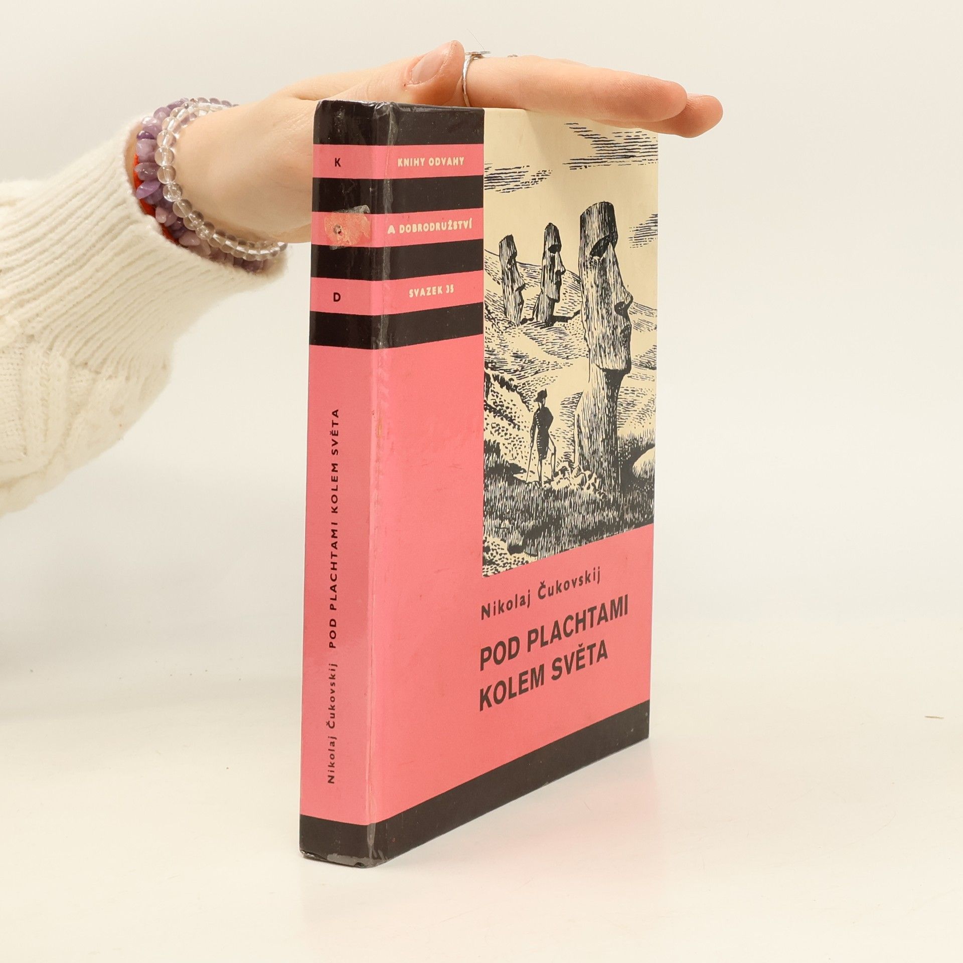 Nikolaj Kornejevič Čukovskij Pod plachtami kolem světa