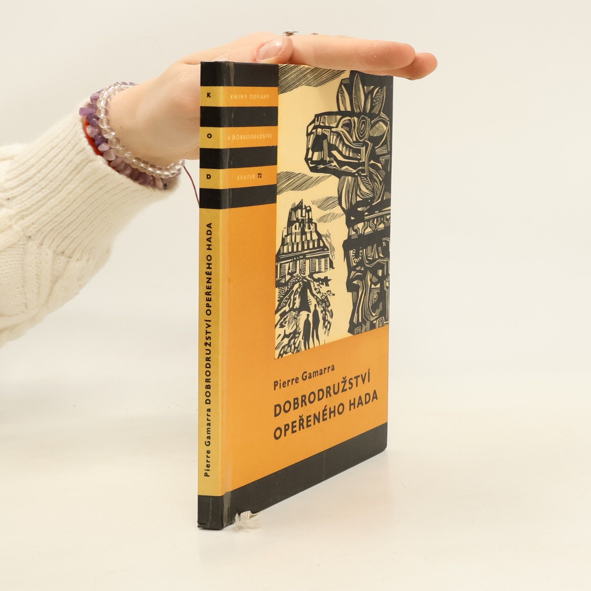 Pierre Gamarra Dobrodružství opeřeného hada
