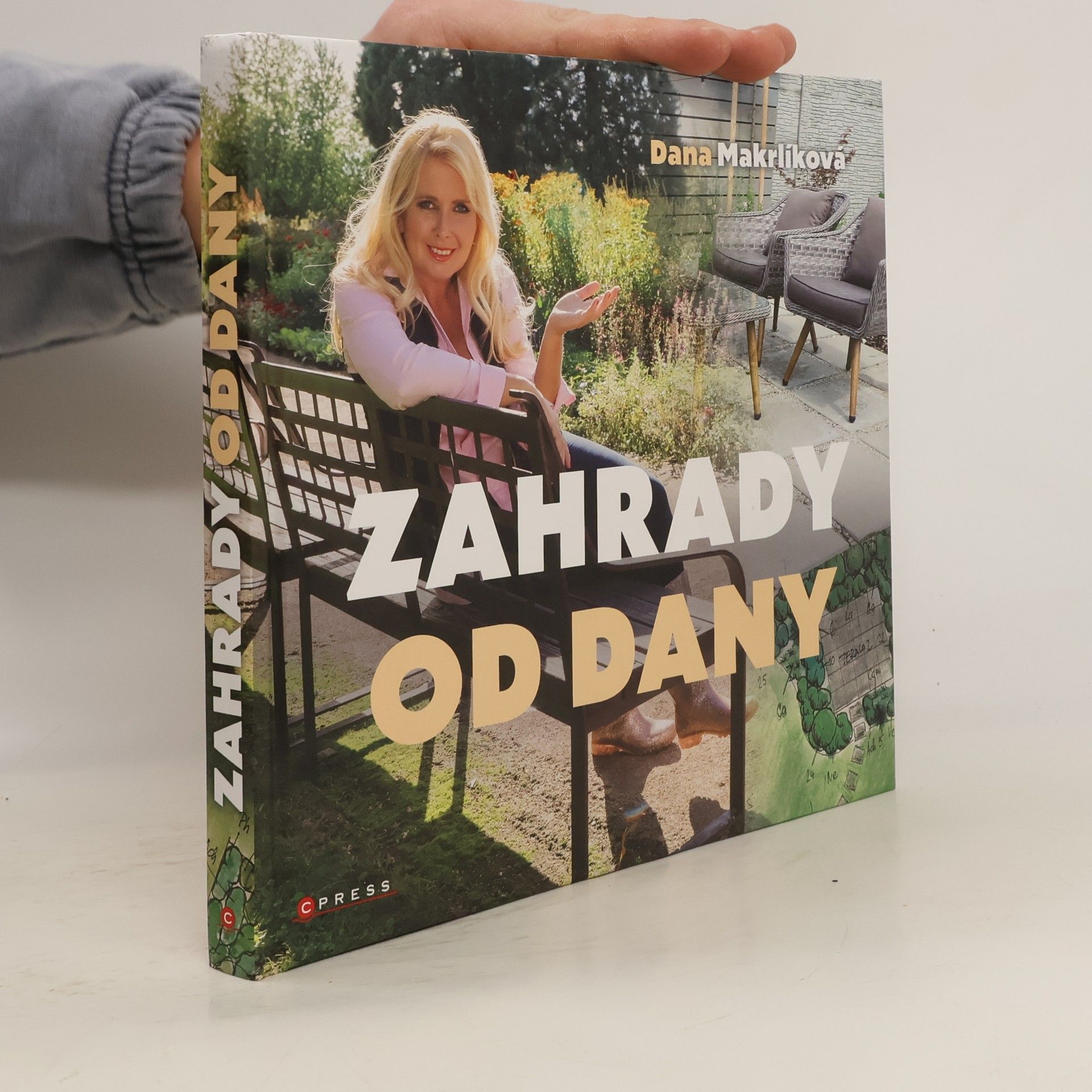 Zahrady od Dany : naplánujte si zahradu krok za krokem