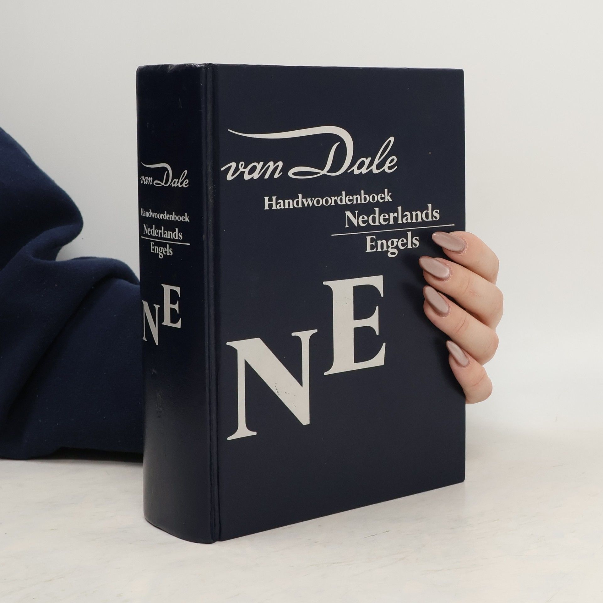 Van Dale handwoordenboek Nederlands-Engels/Engels-Nederlands