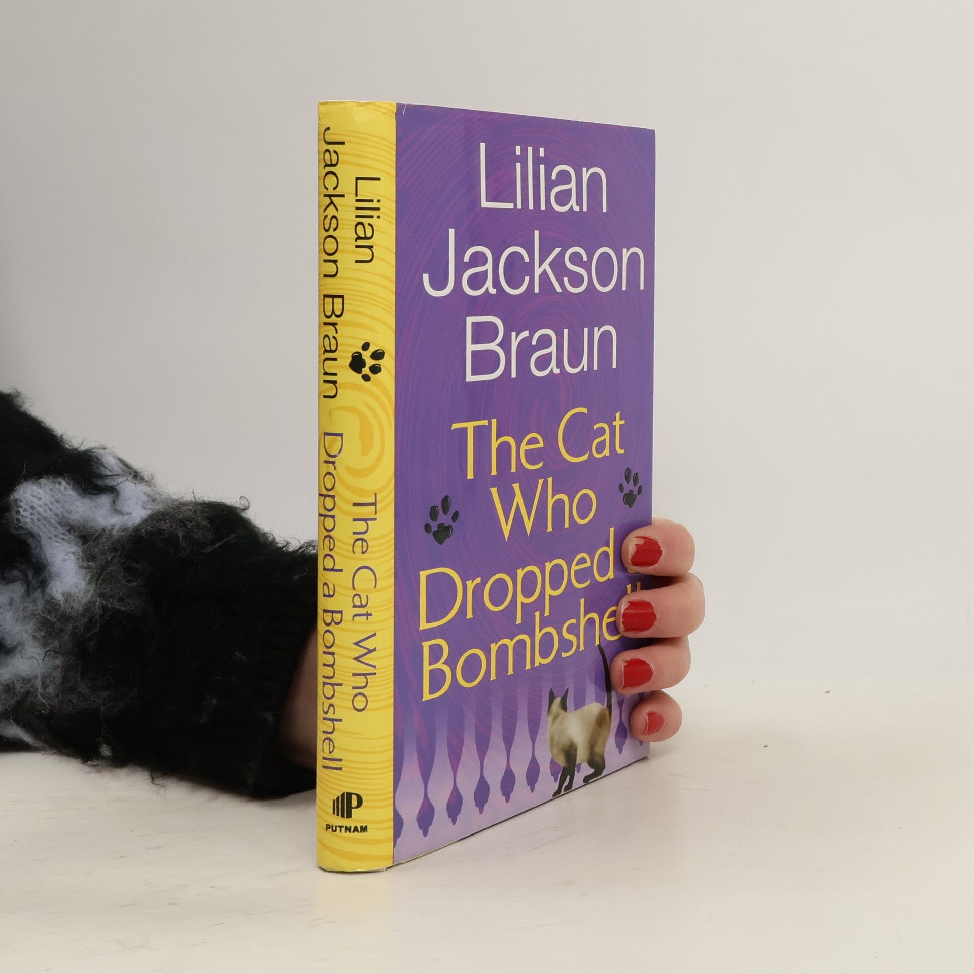 Lilian Jackson Braun The Cat Who Dropped a Bombshell