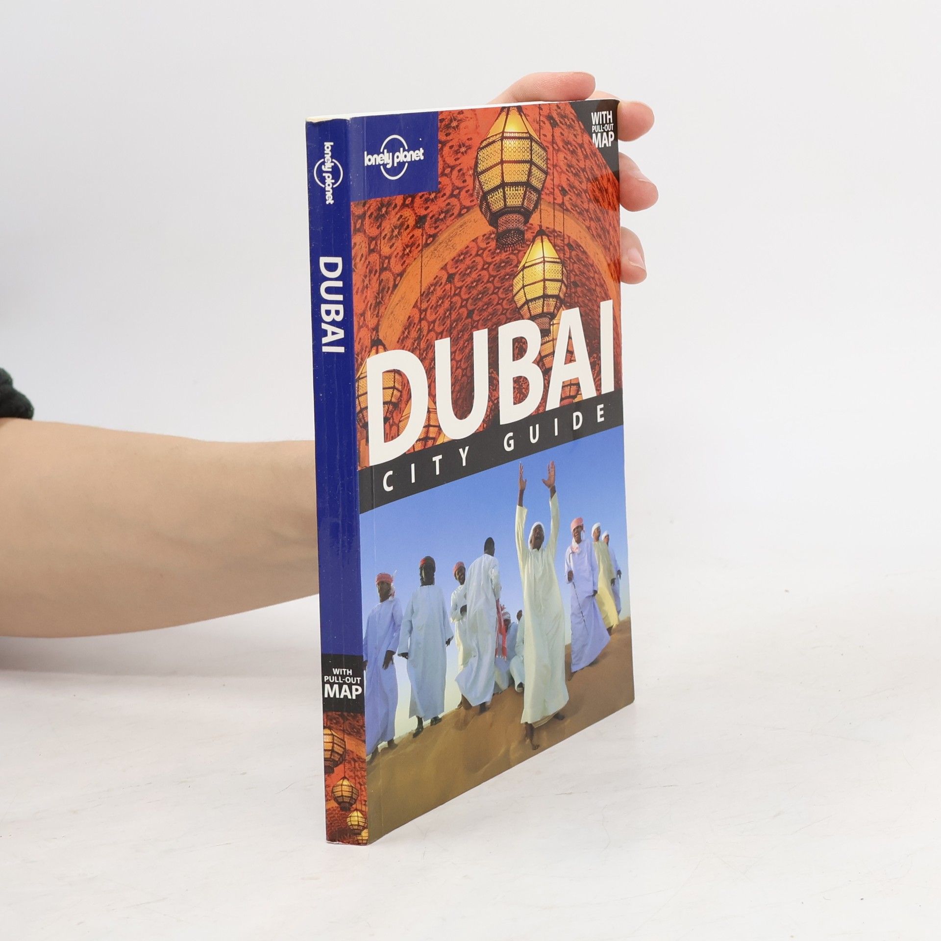 Andrea Schulte-Peevers Dubai city guide.