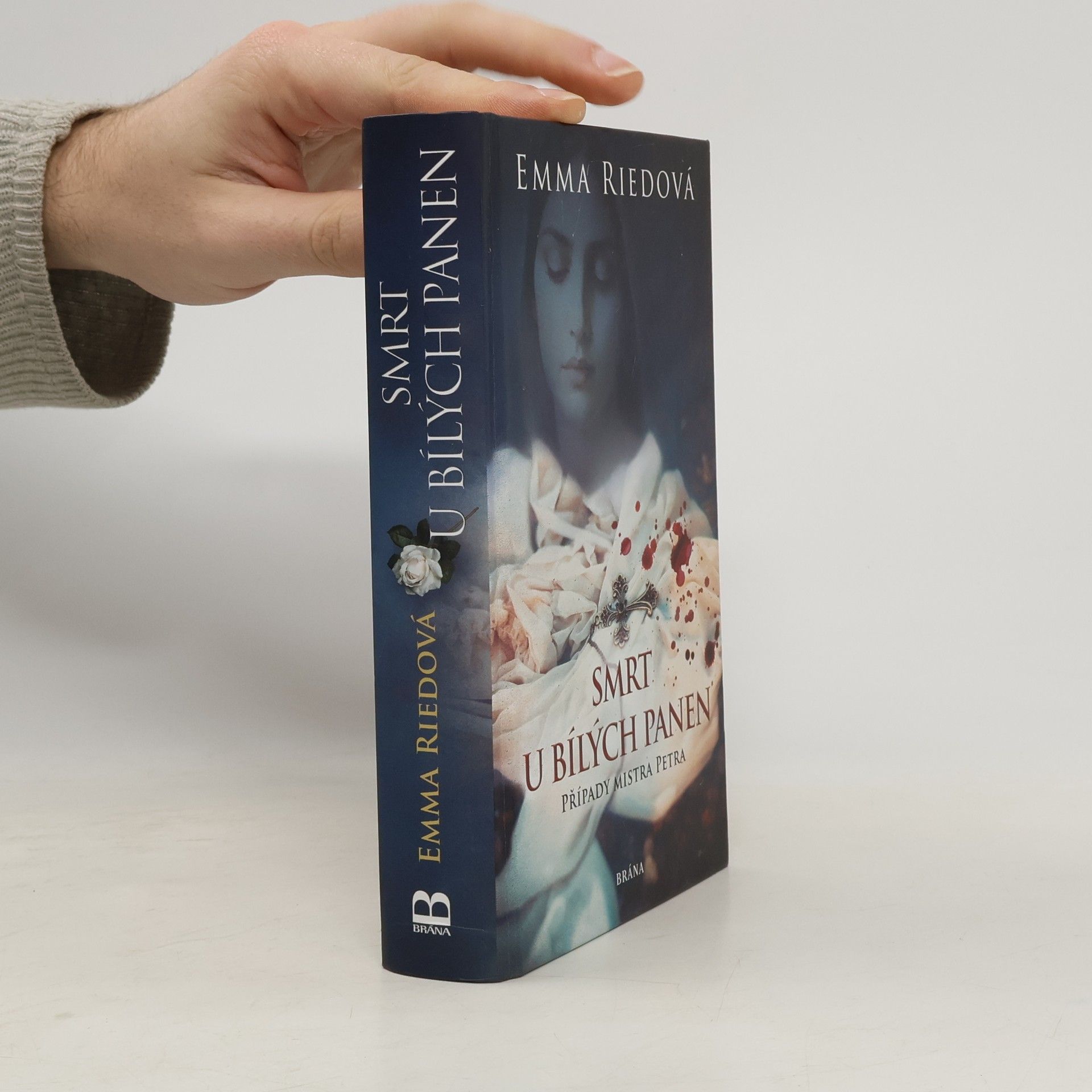 Smrt u bílých panen