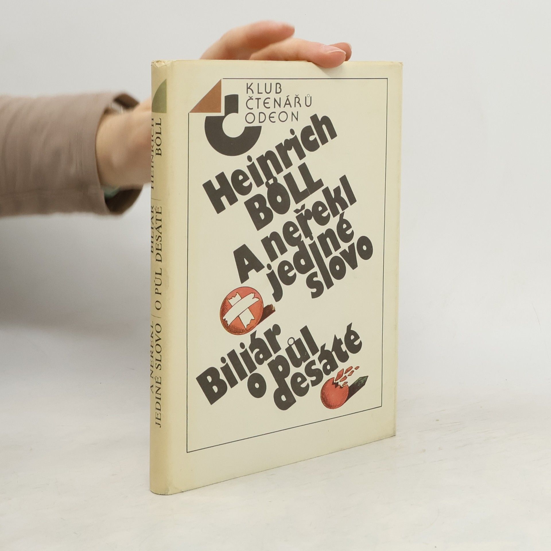 A neřekl jediné slovo. Biliár o půl desáté