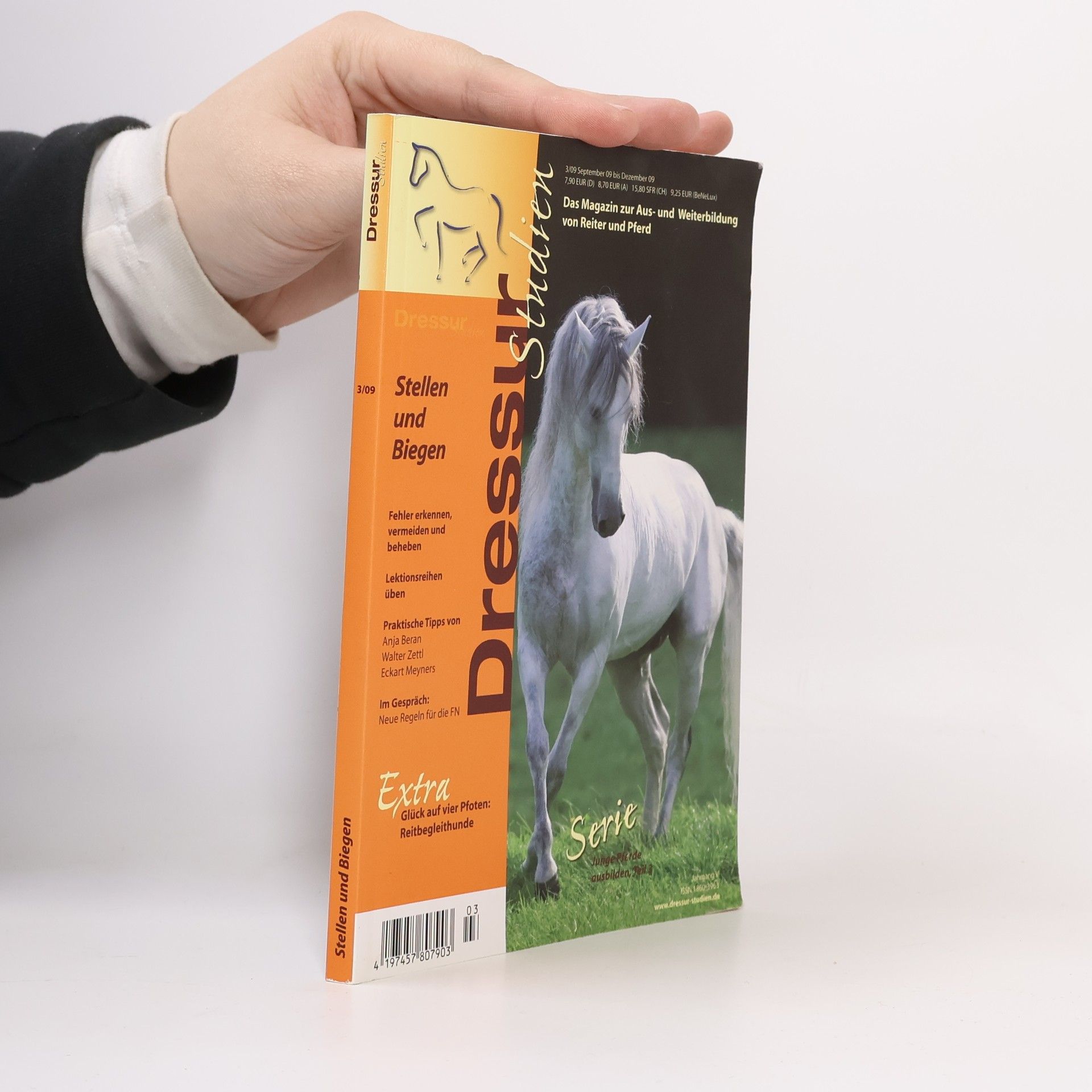 Kolektív autorov Dressur Studien 3/2009