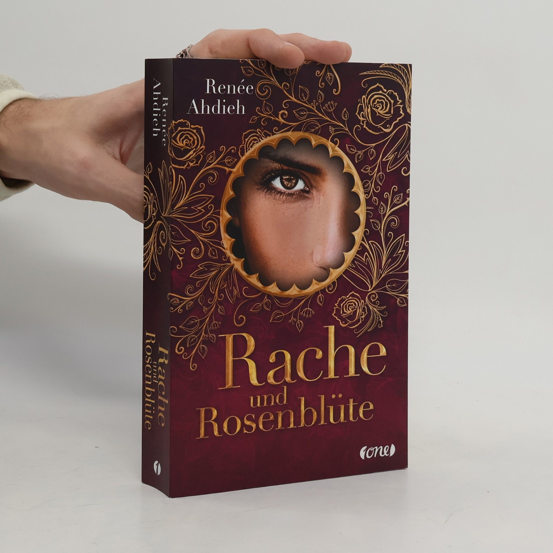 Renée Ahdieh Rache und Rosenblüte