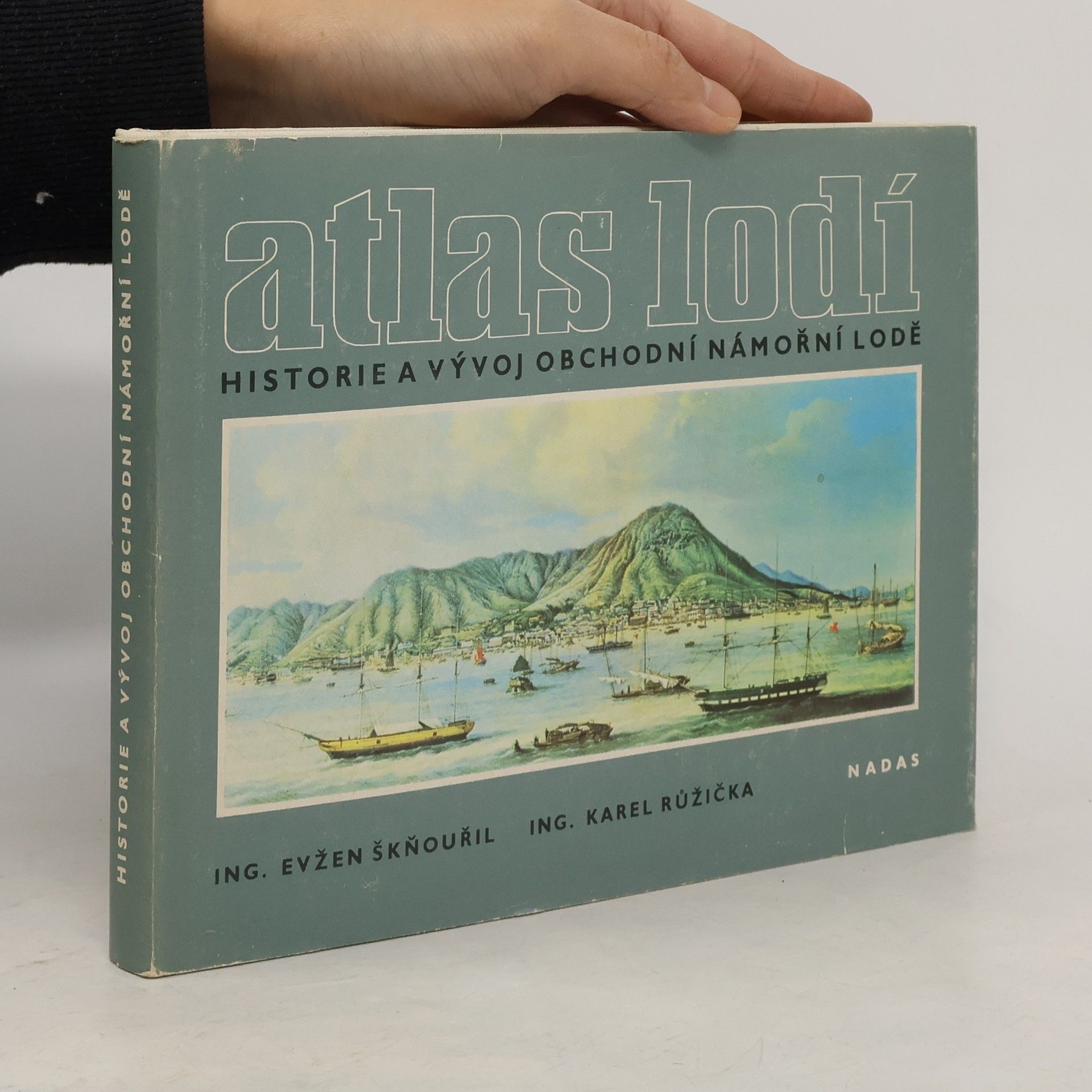 Atlas lodí. Historie a vývoj obchodní námořní lodě