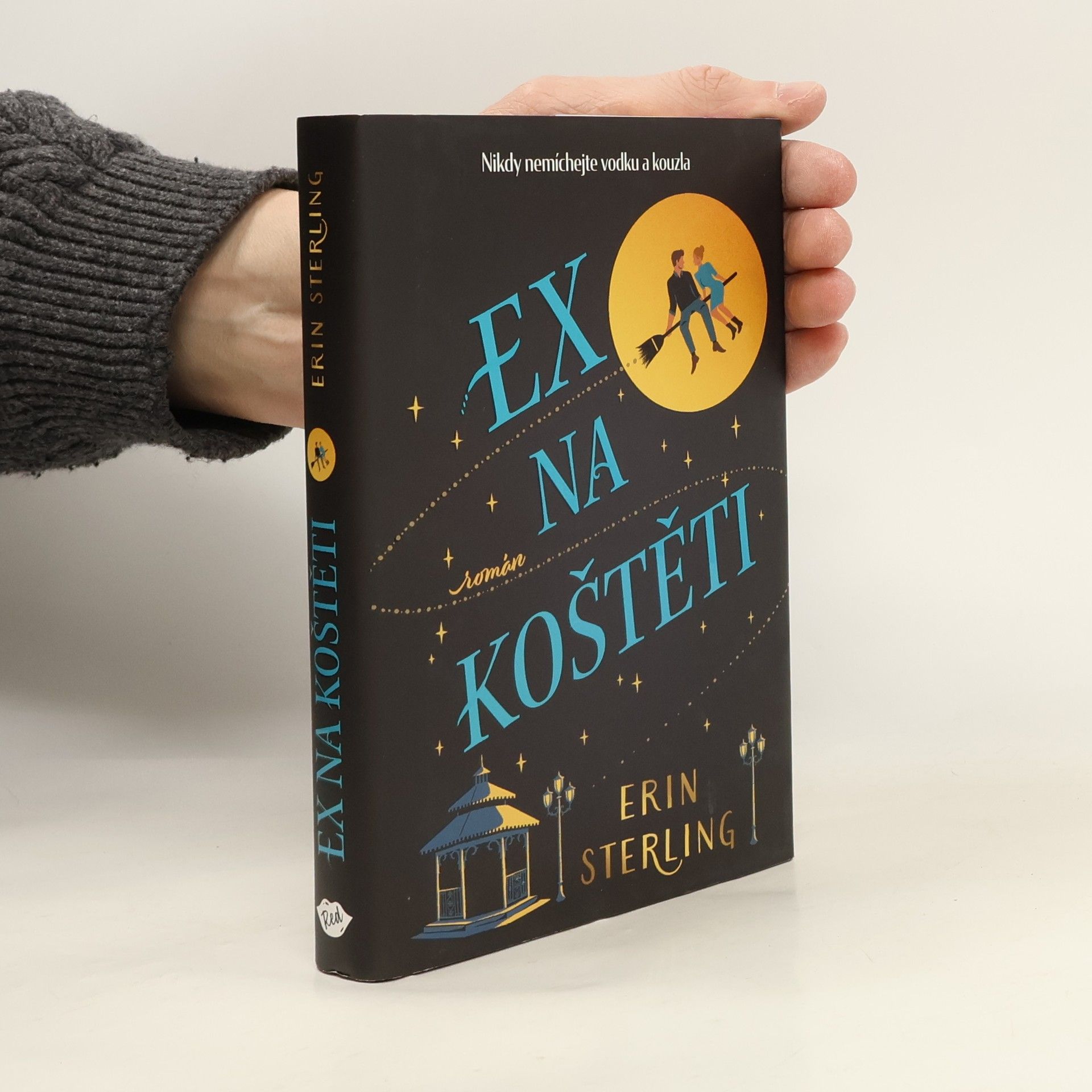 Rachel Hawkins Ex na koštěti