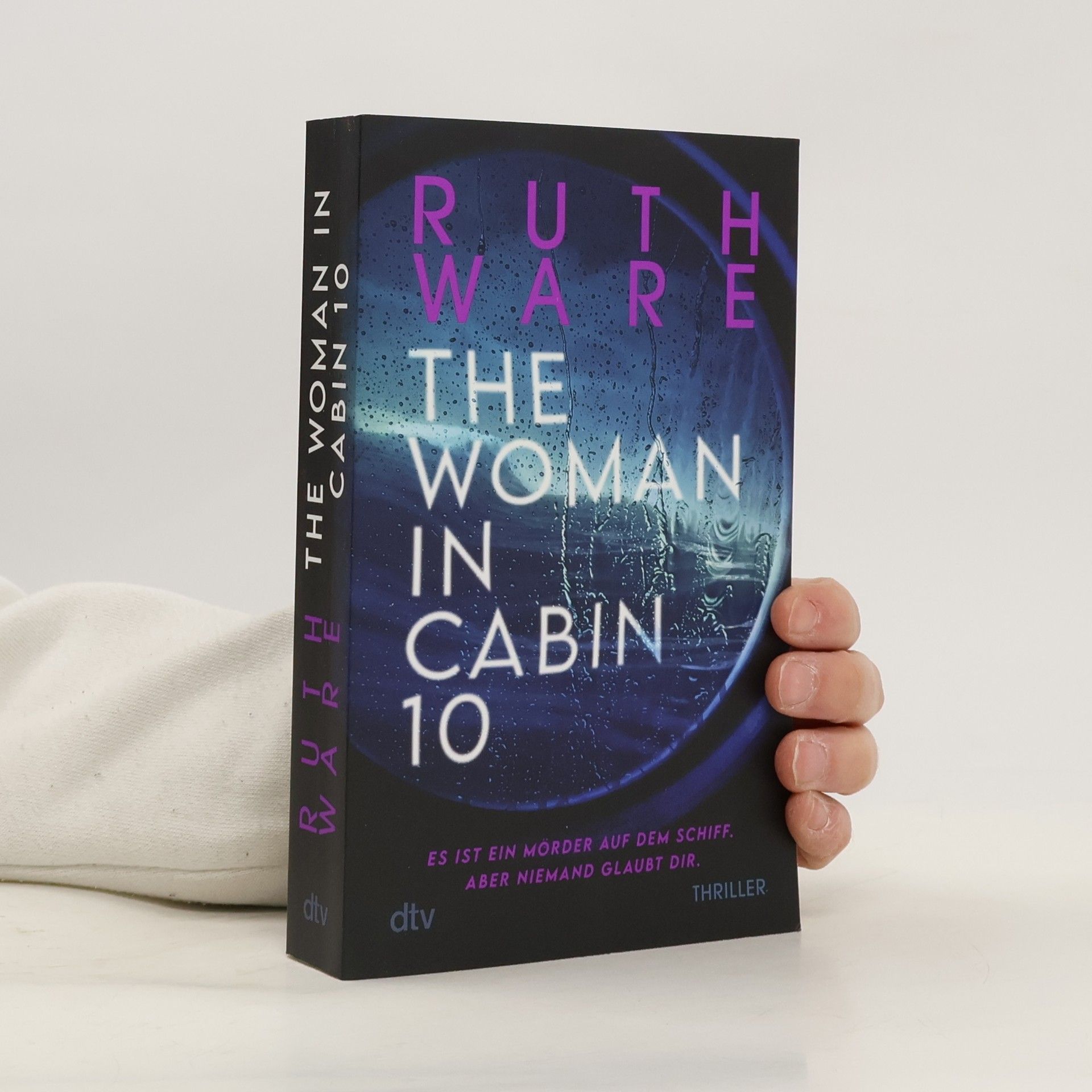 Ruth Ware Woman in Cabin 10